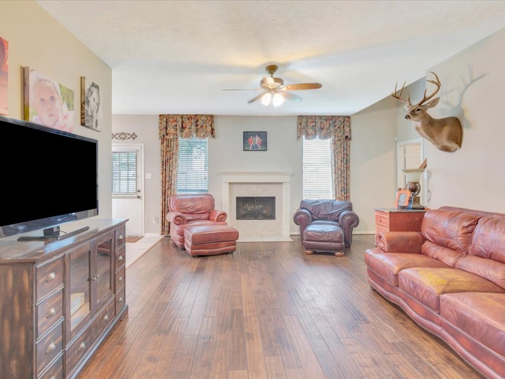 1118 Columbia Court Property Photo 10