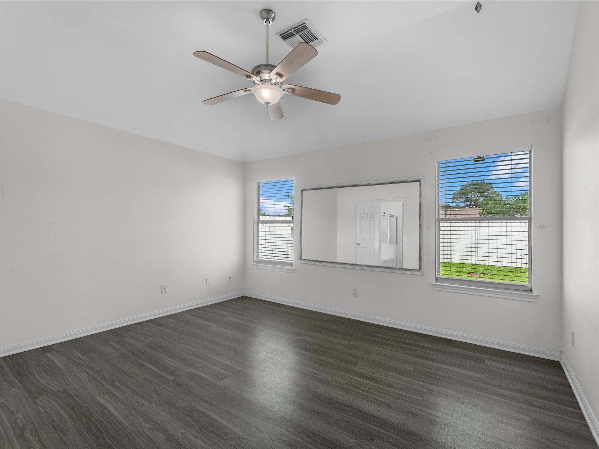 18634 S Wimbledon Drive Property Photo 13