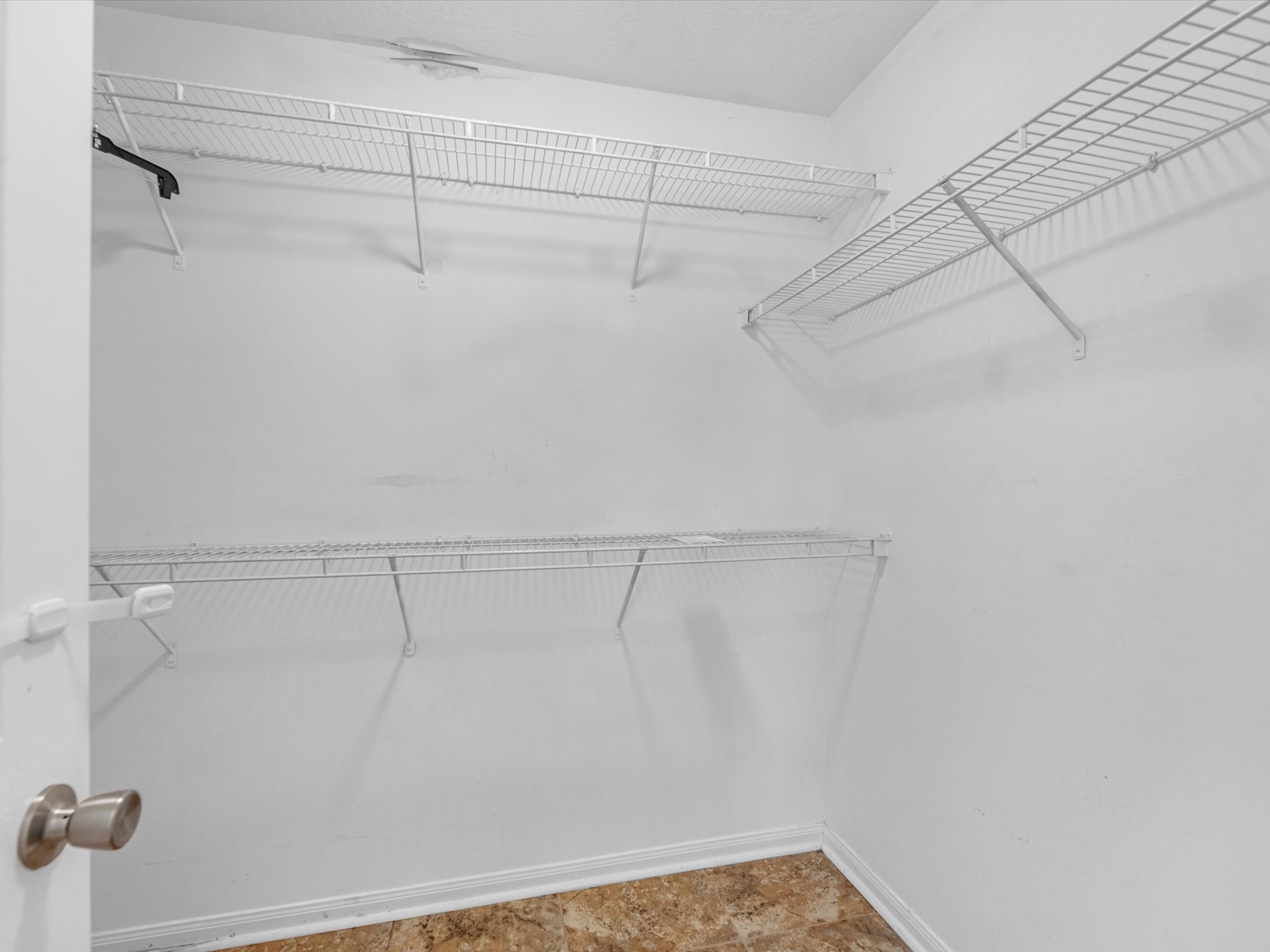 18634 S Wimbledon Drive Property Photo 17