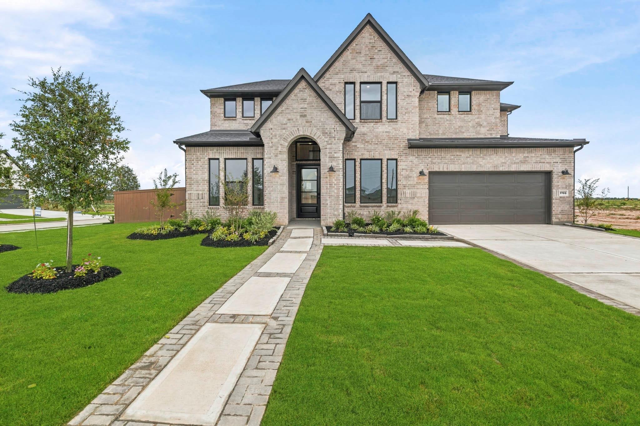 7703 Greyson Grove Drive Property Photo 1