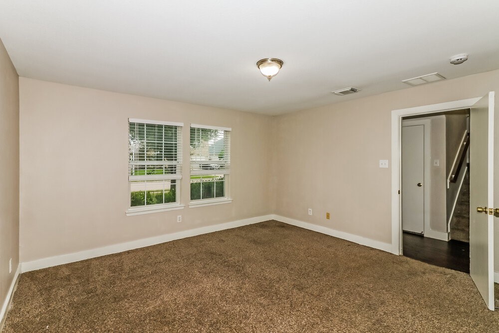 20014 Rustic Lake Lane Property Photo 12