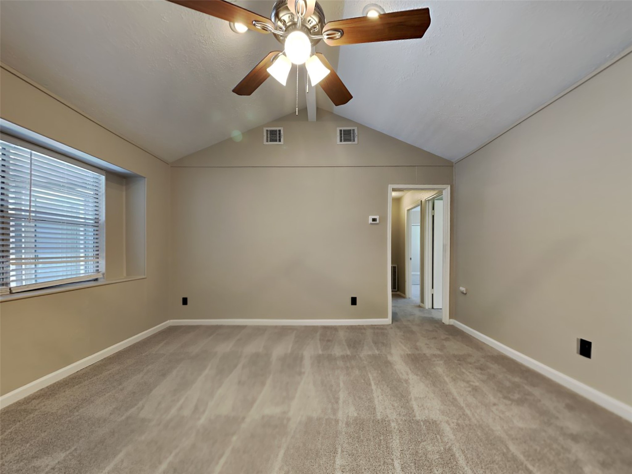 17623 Huntersglen Circle Property Photo 9