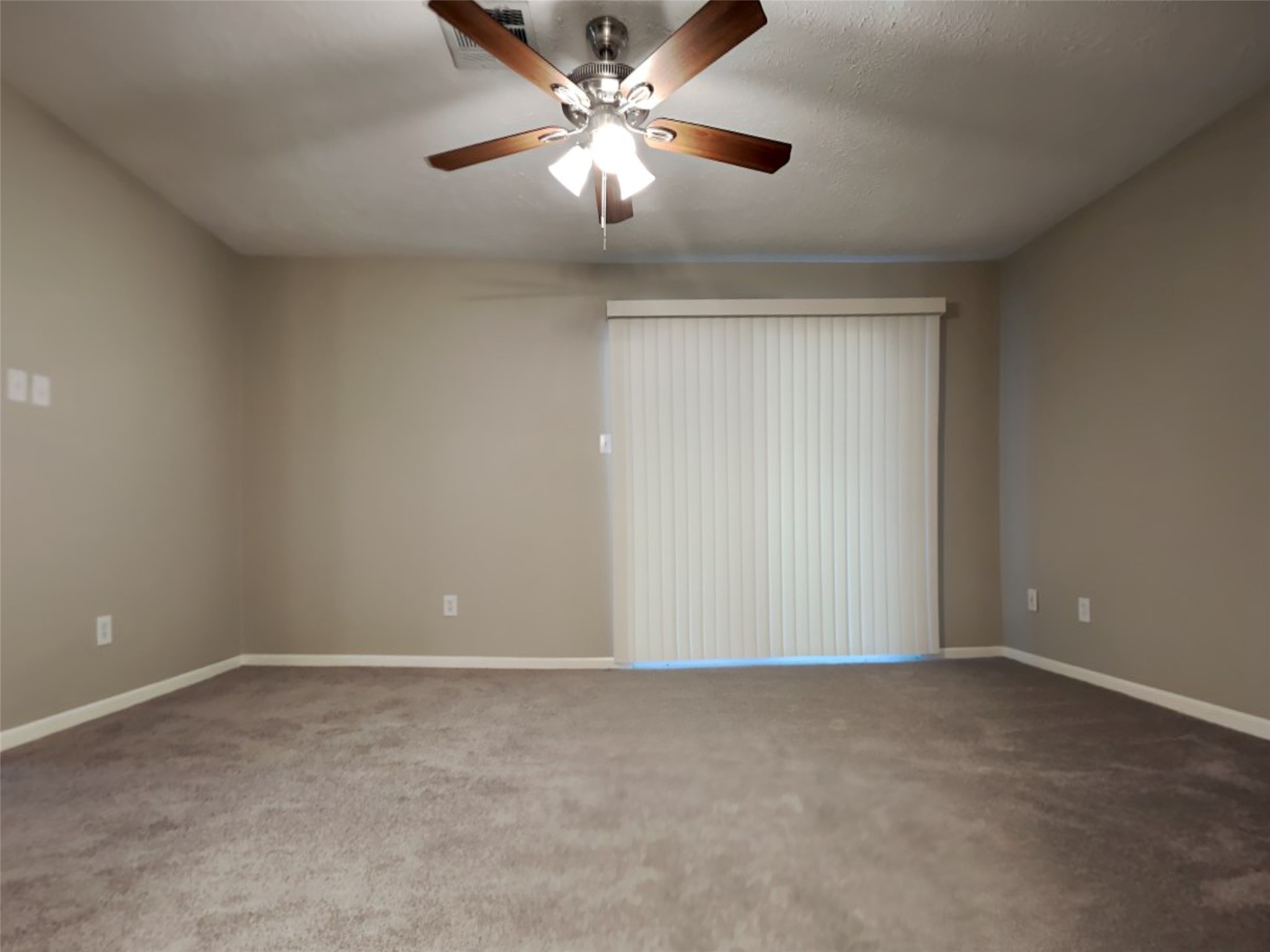 17623 Huntersglen Circle Property Photo 17