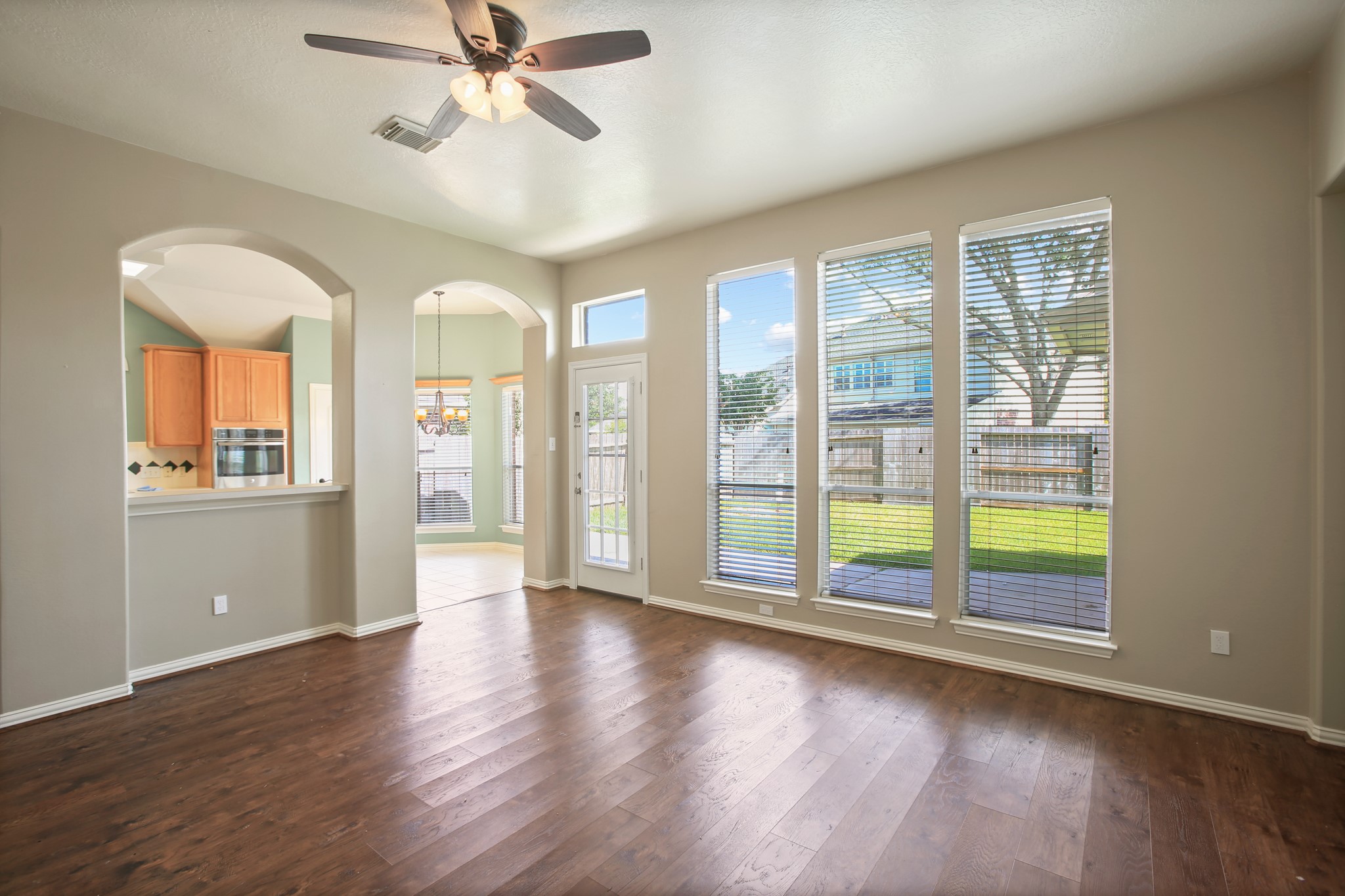 8305 Spinnaker Bay Lane Property Photo 5