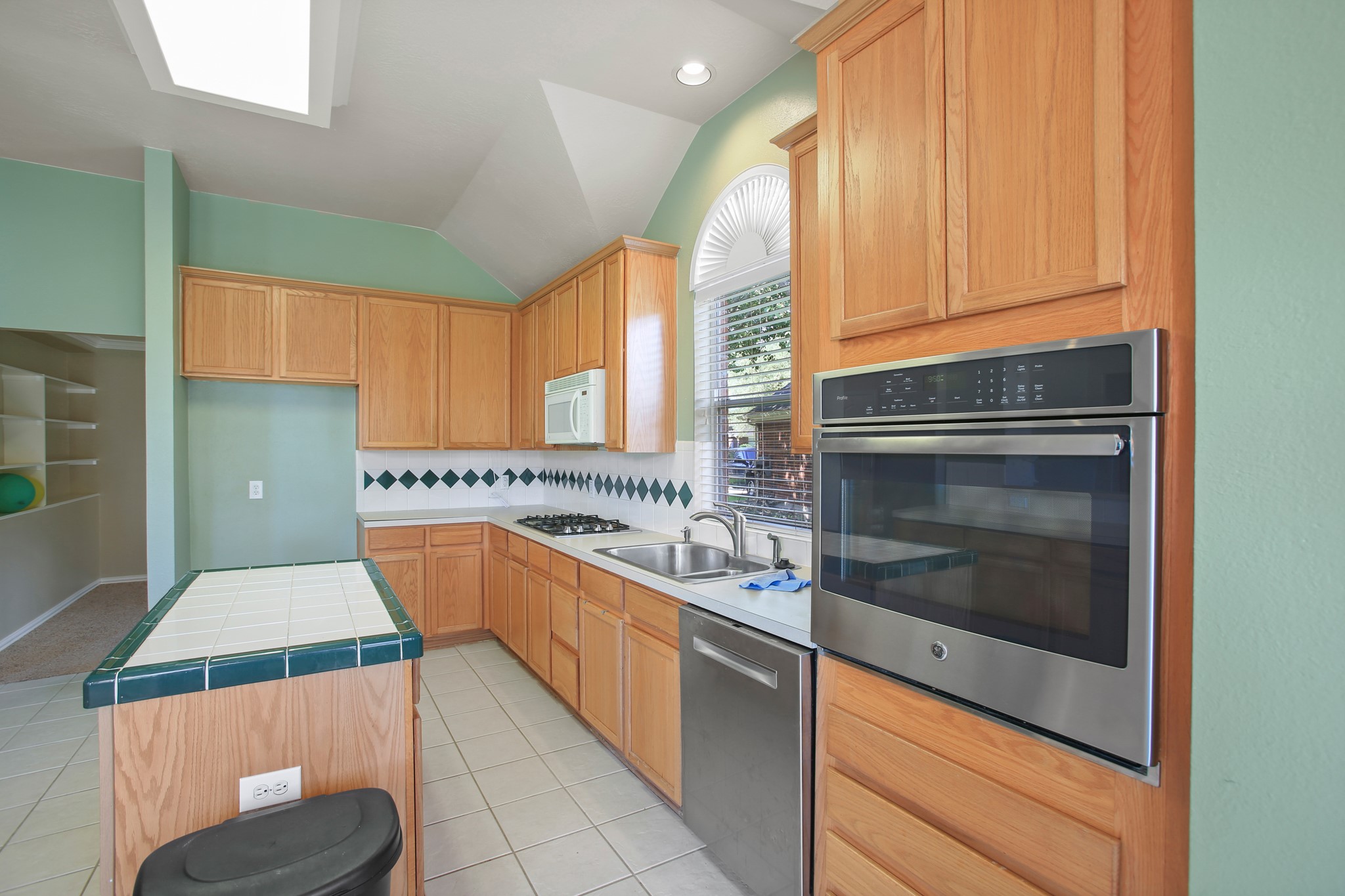 8305 Spinnaker Bay Lane Property Photo 11
