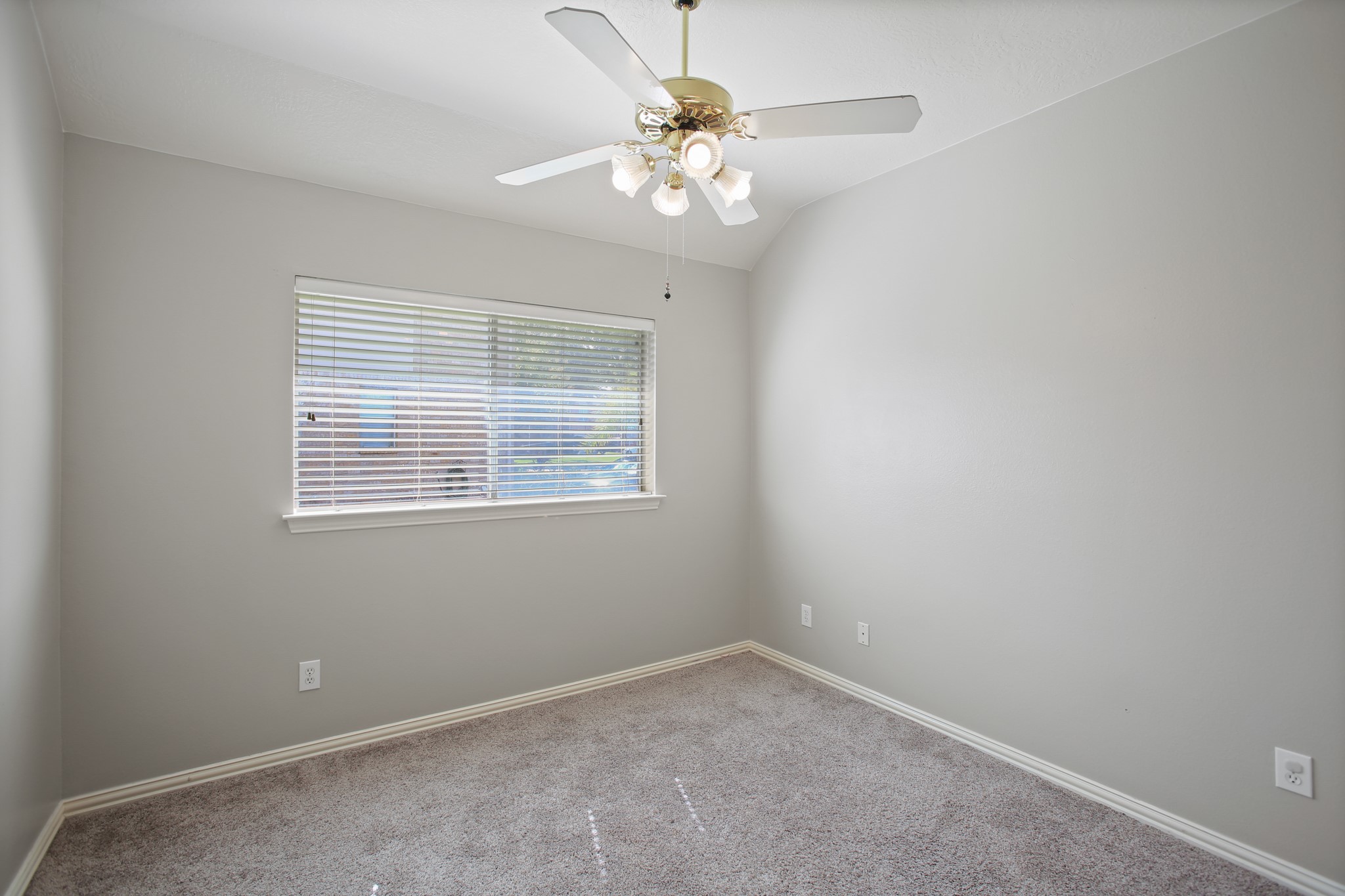 8305 Spinnaker Bay Lane Property Photo 17