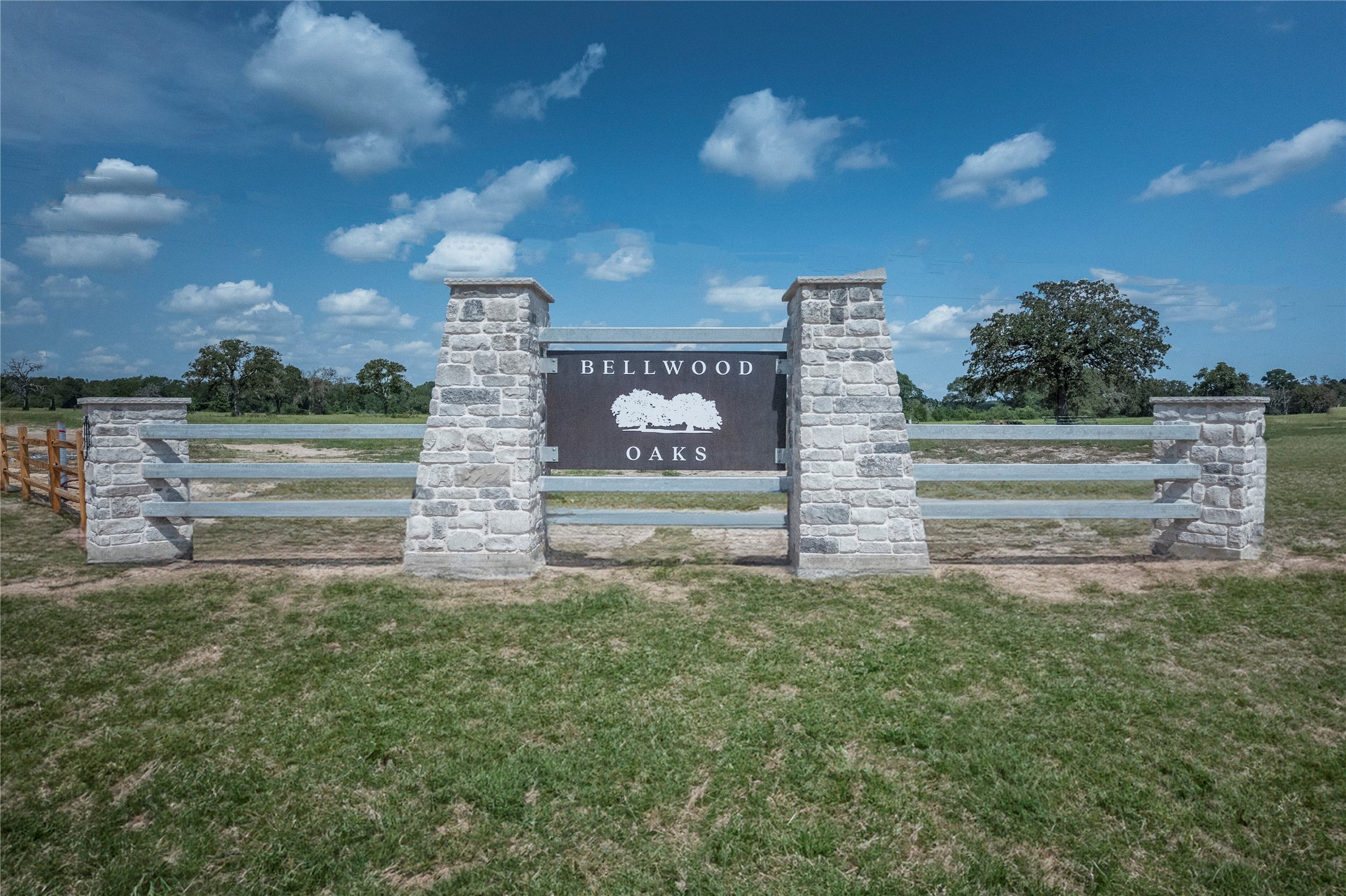 252 Bellwood Lake Lane Property Photo 4