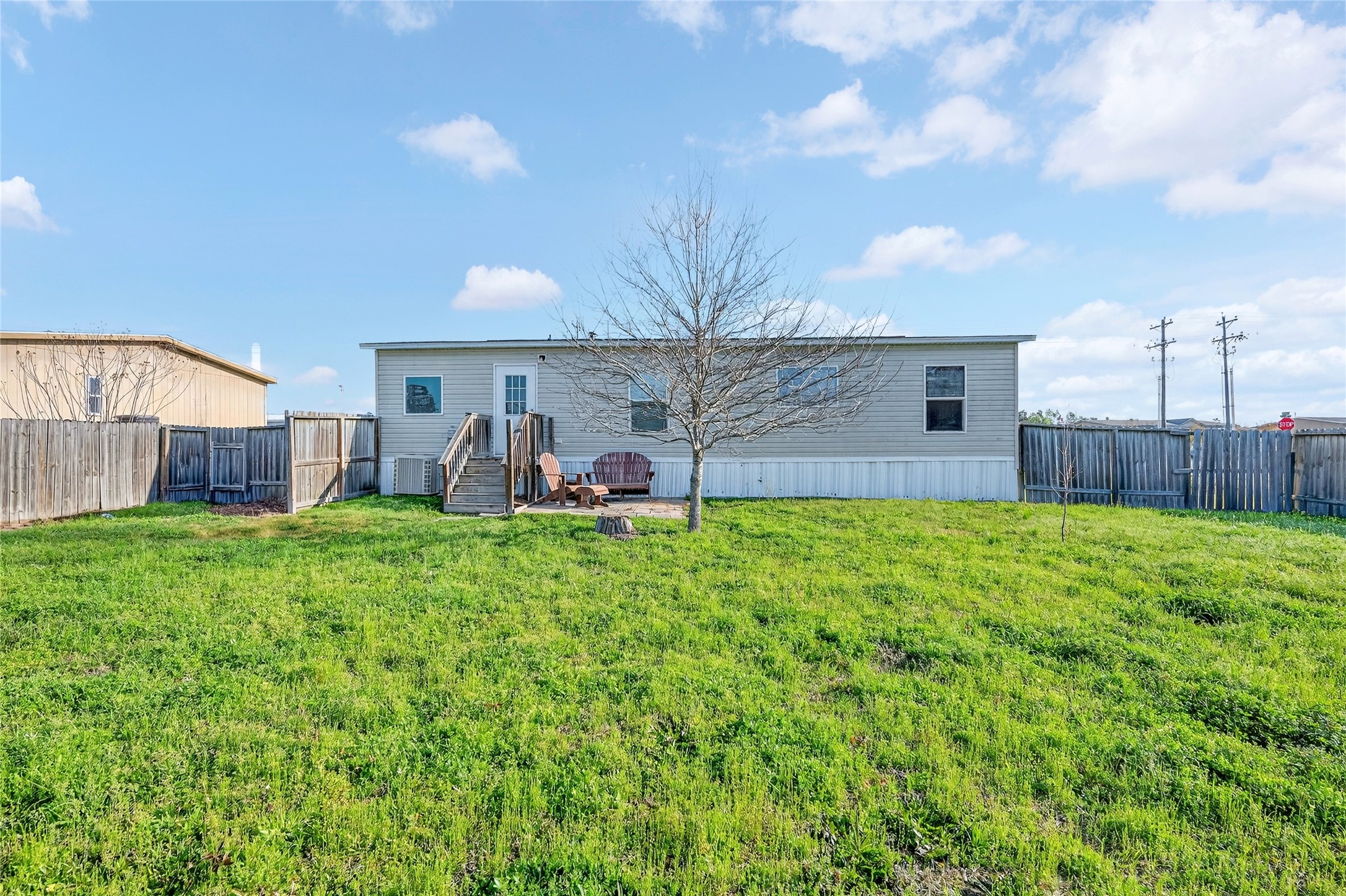 17680 Old Highway 105 E Property Photo 39