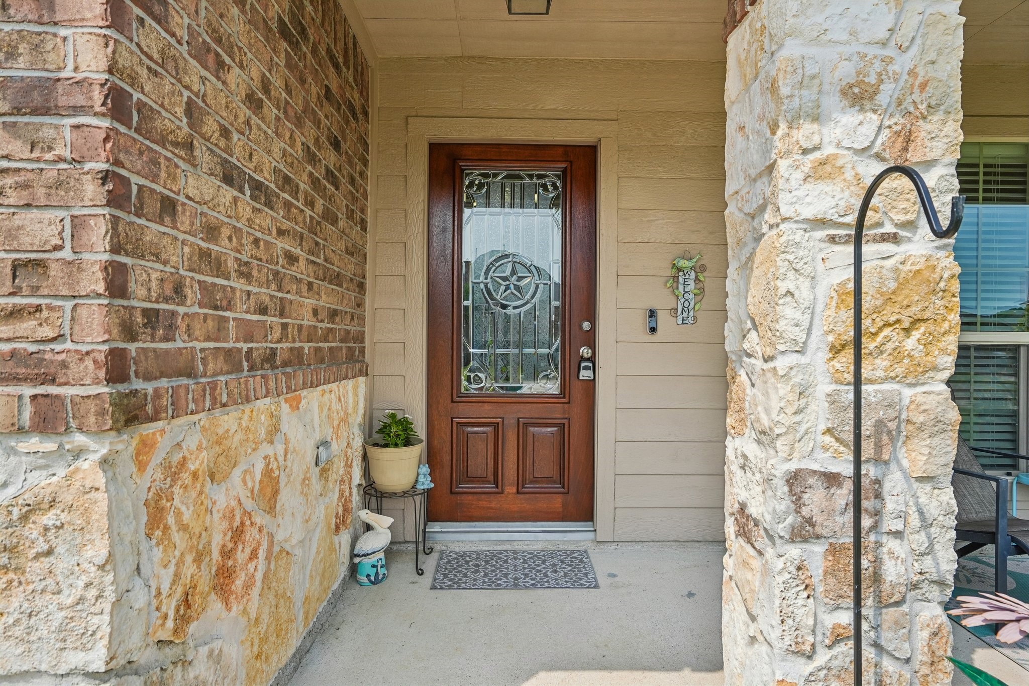 5018 Bay Lane Property Photo 3