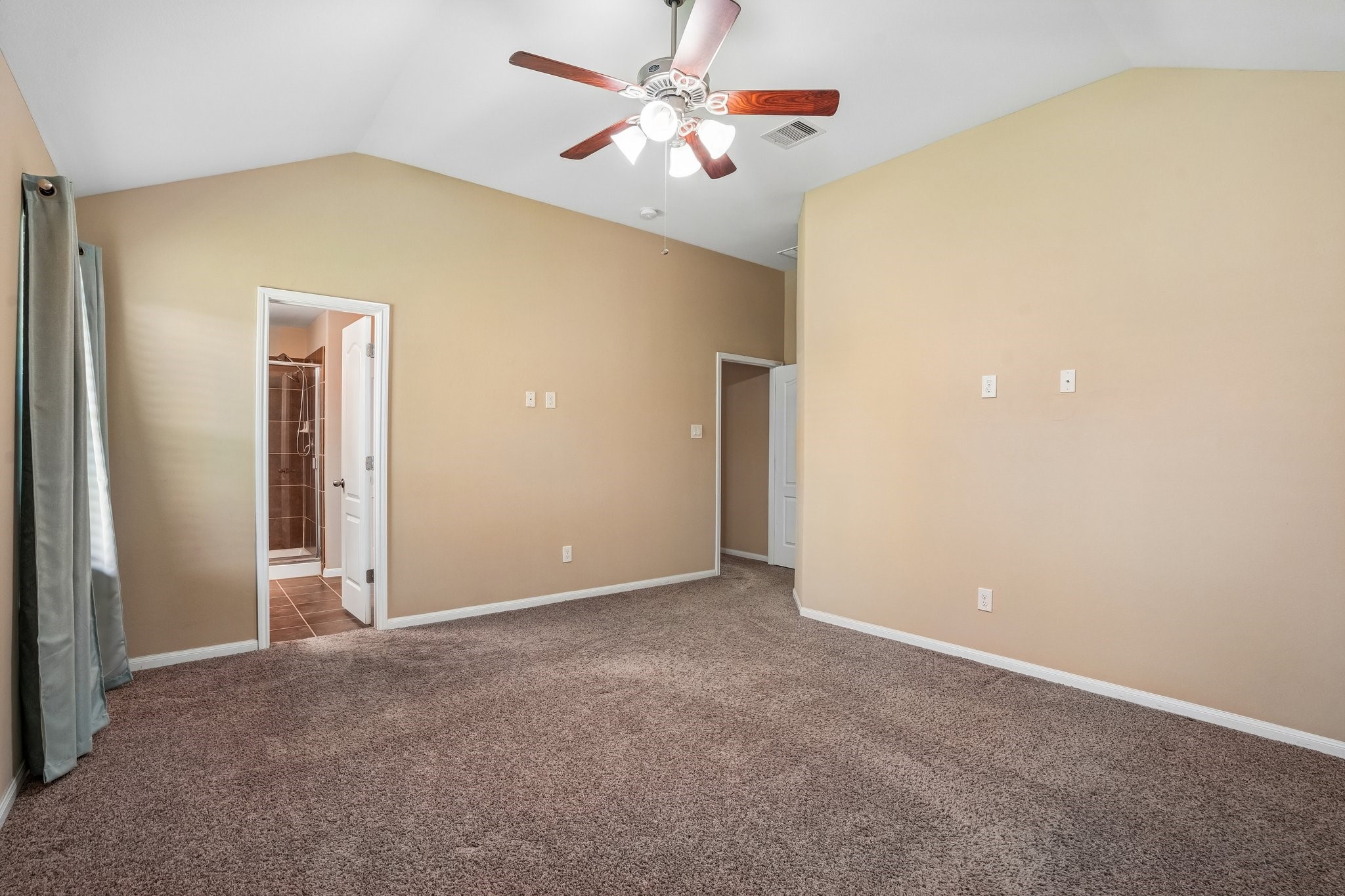 5018 Bay Lane Property Photo 14