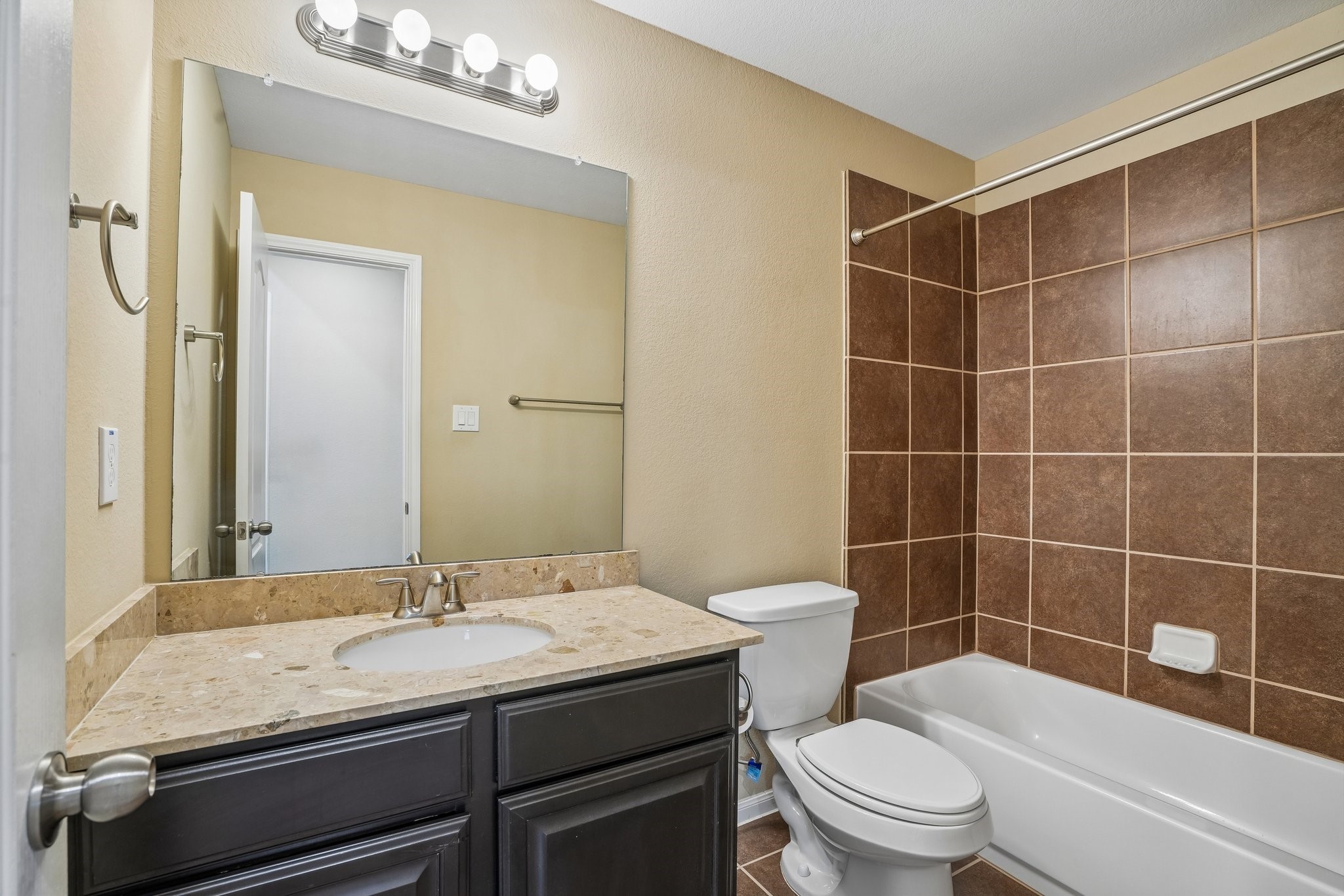 5018 Bay Lane Property Photo 21