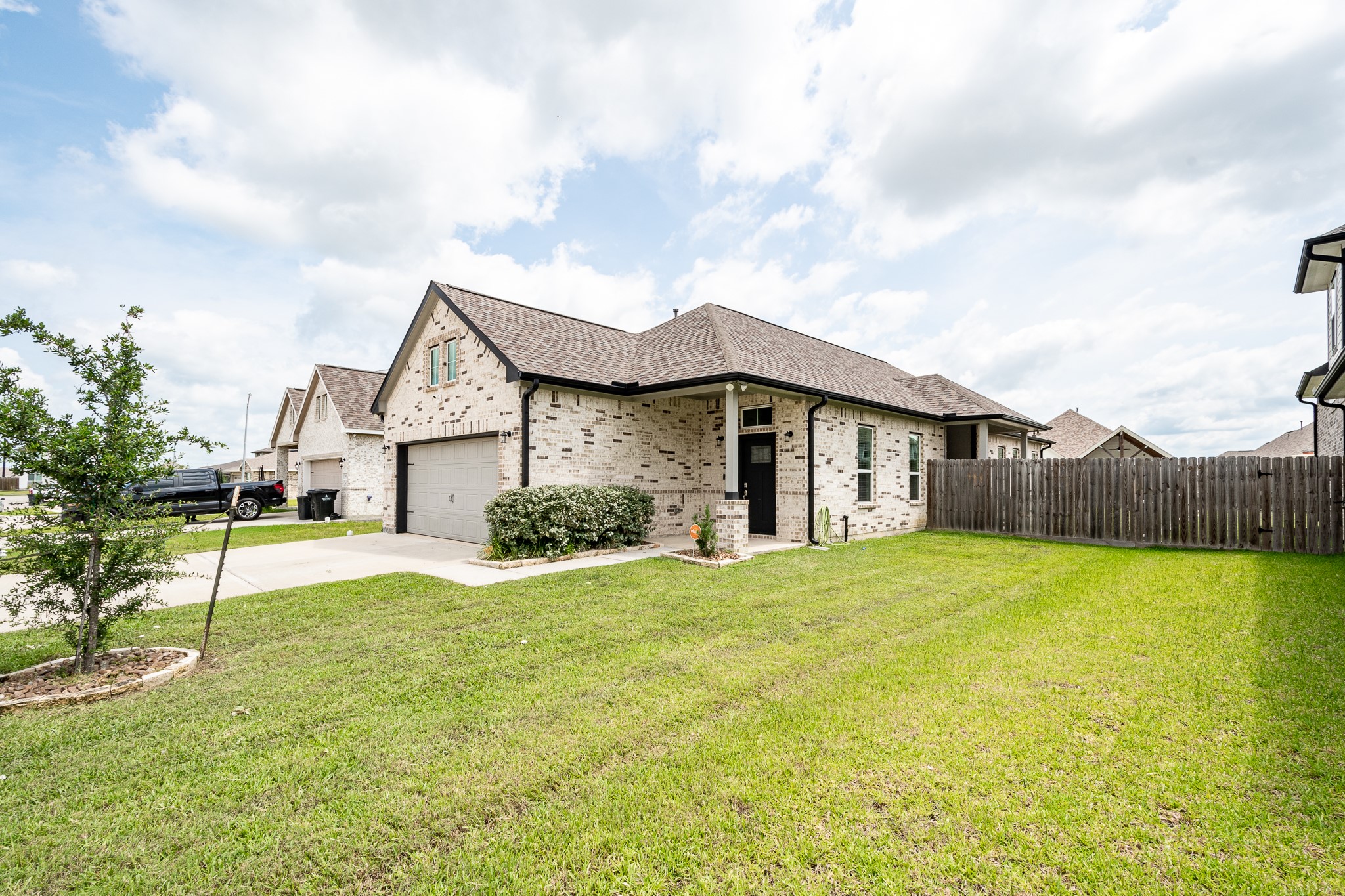 607 Rain Cloud Drive Property Photo 4