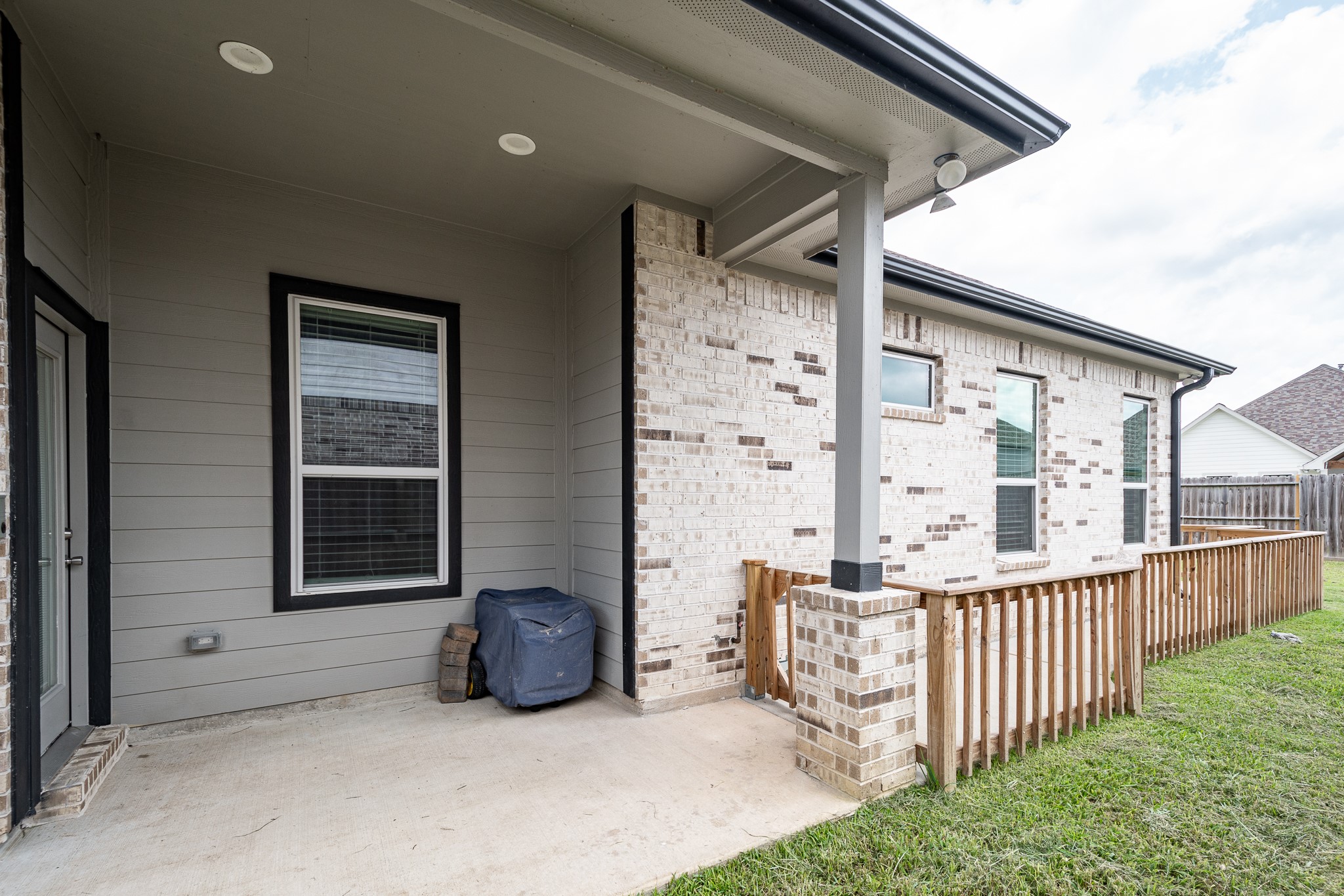 607 Rain Cloud Drive Property Photo 32