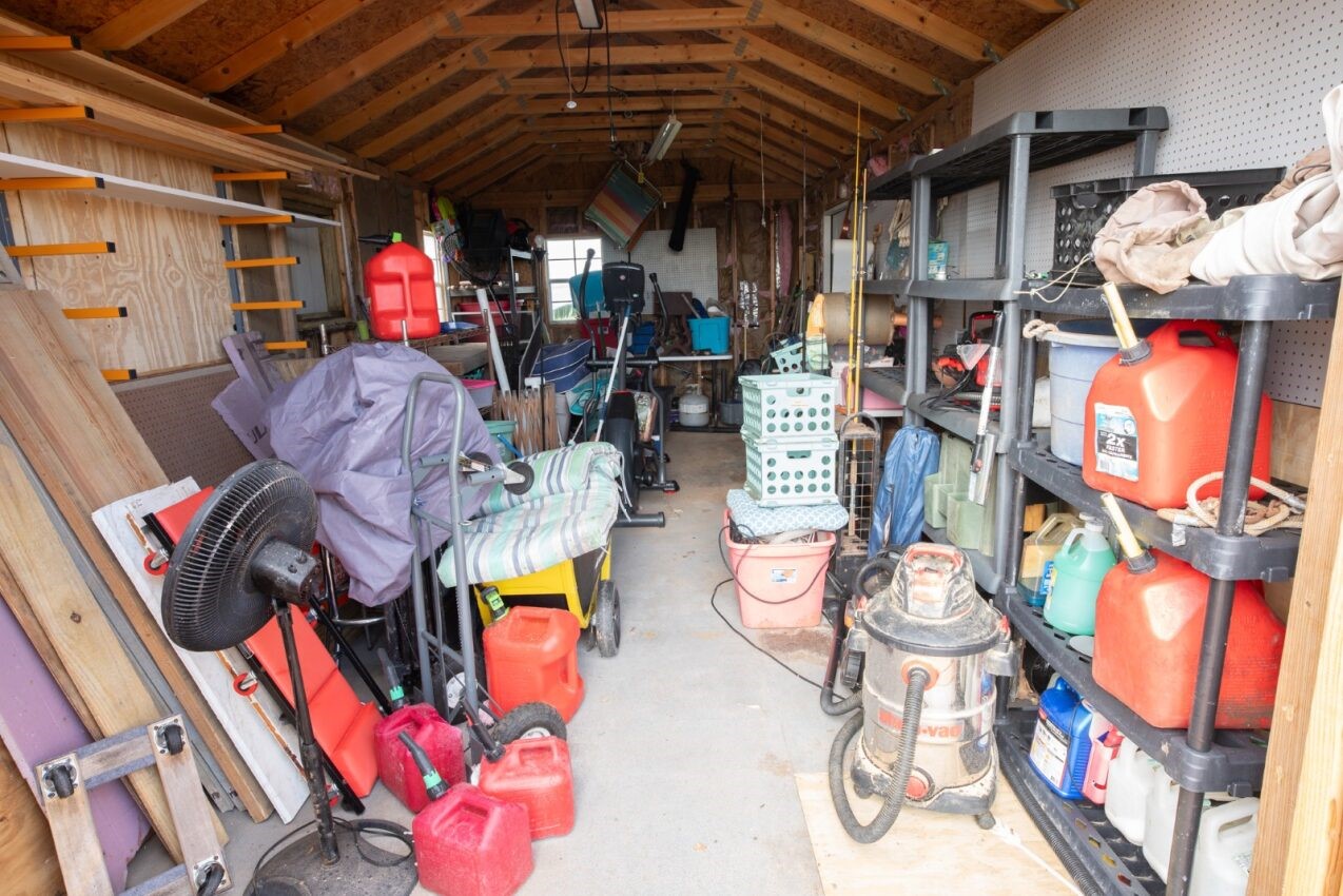983 Canal Drive Property Photo 6