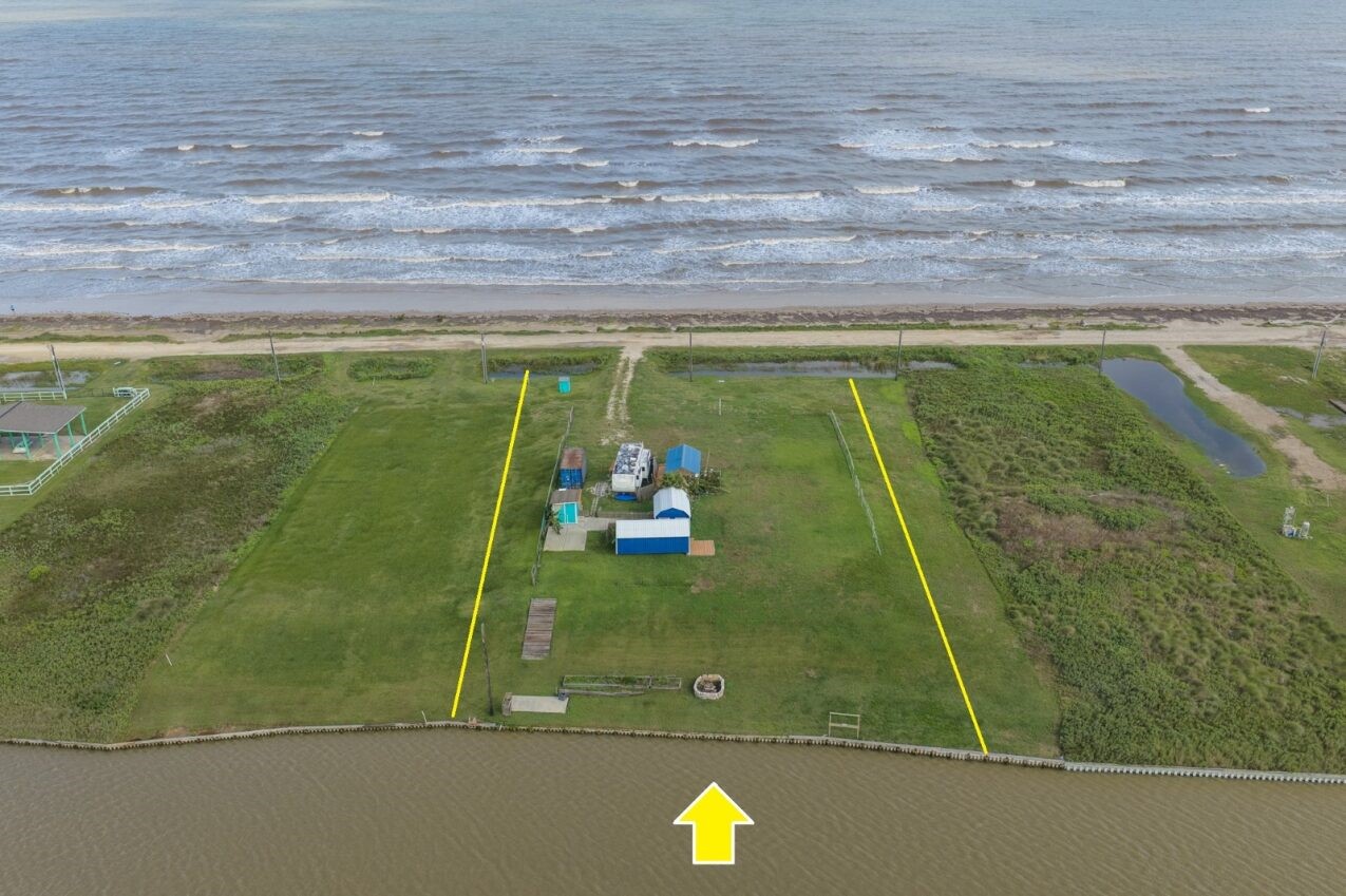 983 Canal Drive Property Photo 15