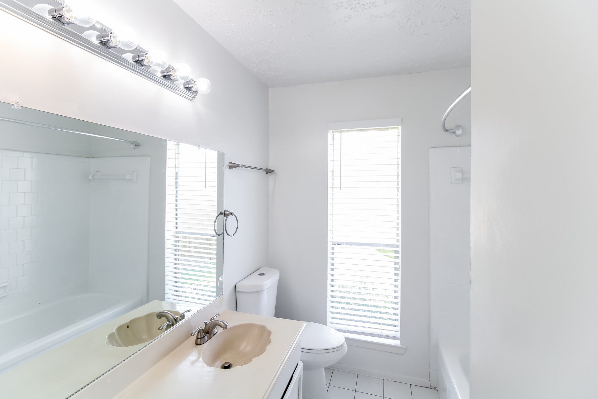 3819 Old Post Road Property Photo 10