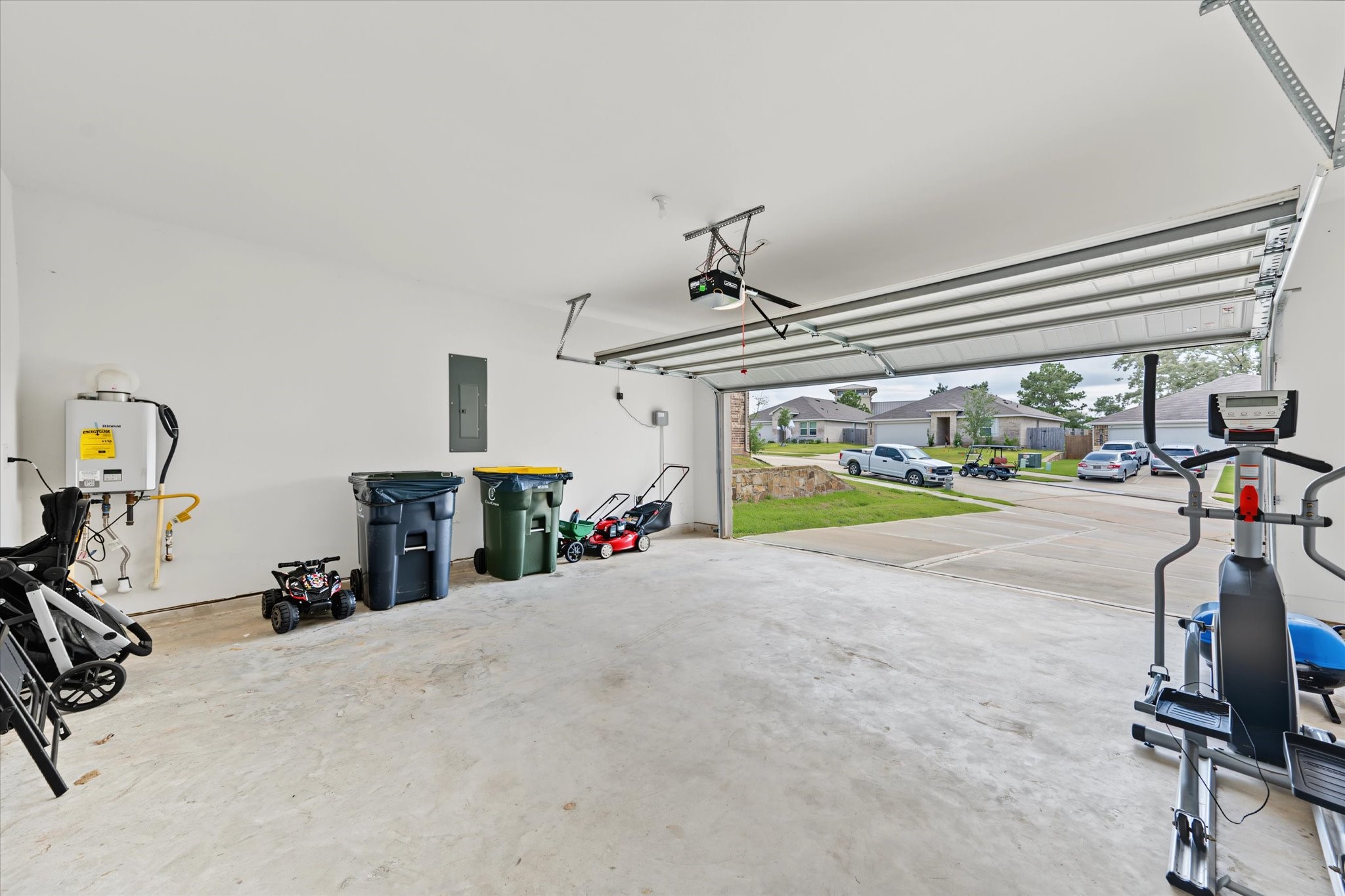 12348 Carib Crossing Lane Property Photo 42