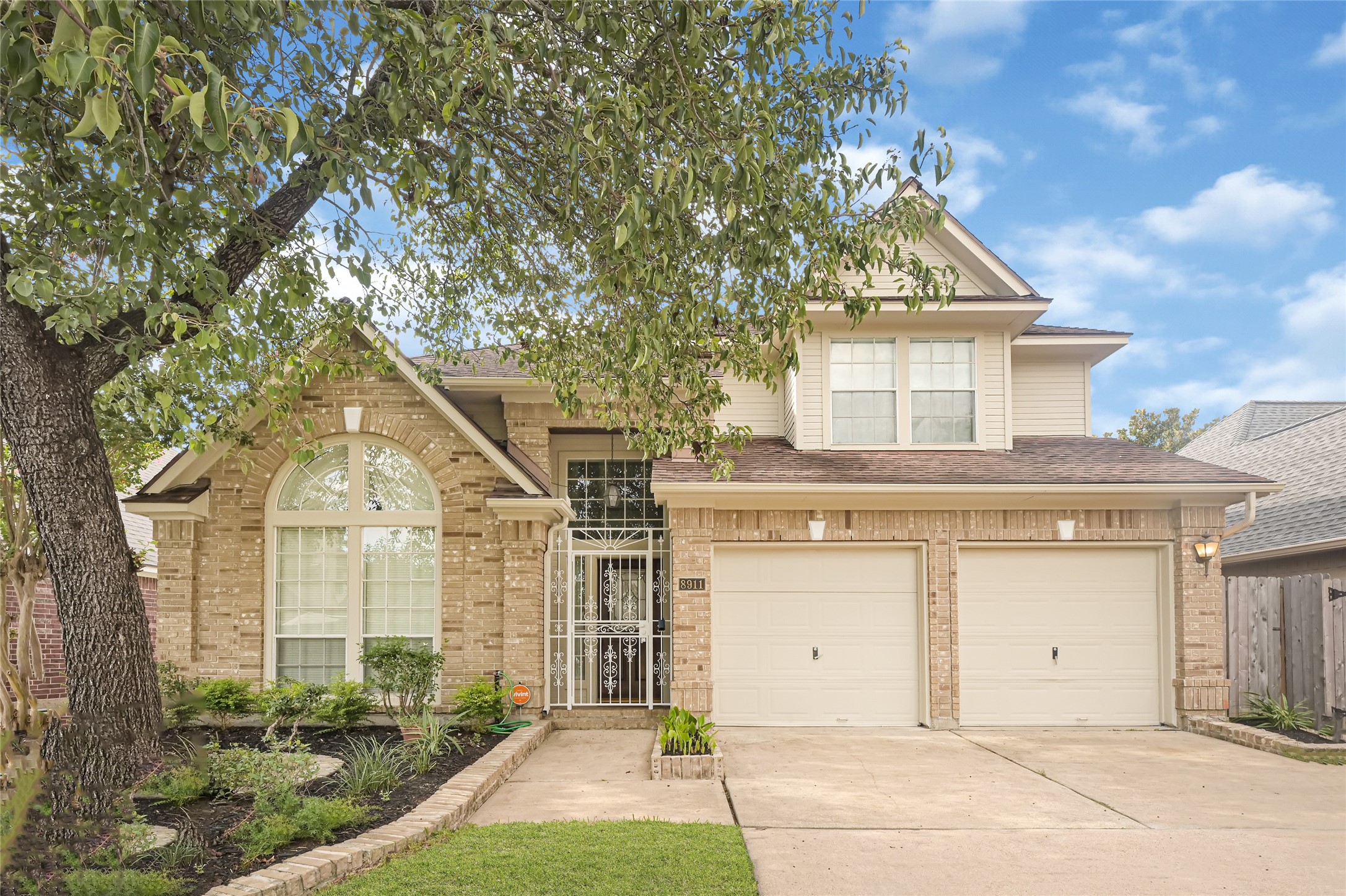 8911 Lawncliff Lane Property Photo 1