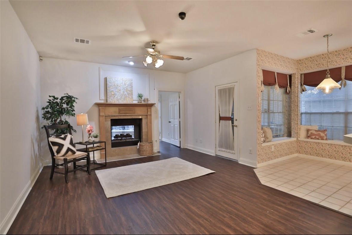 8911 Lawncliff Lane Property Photo 18