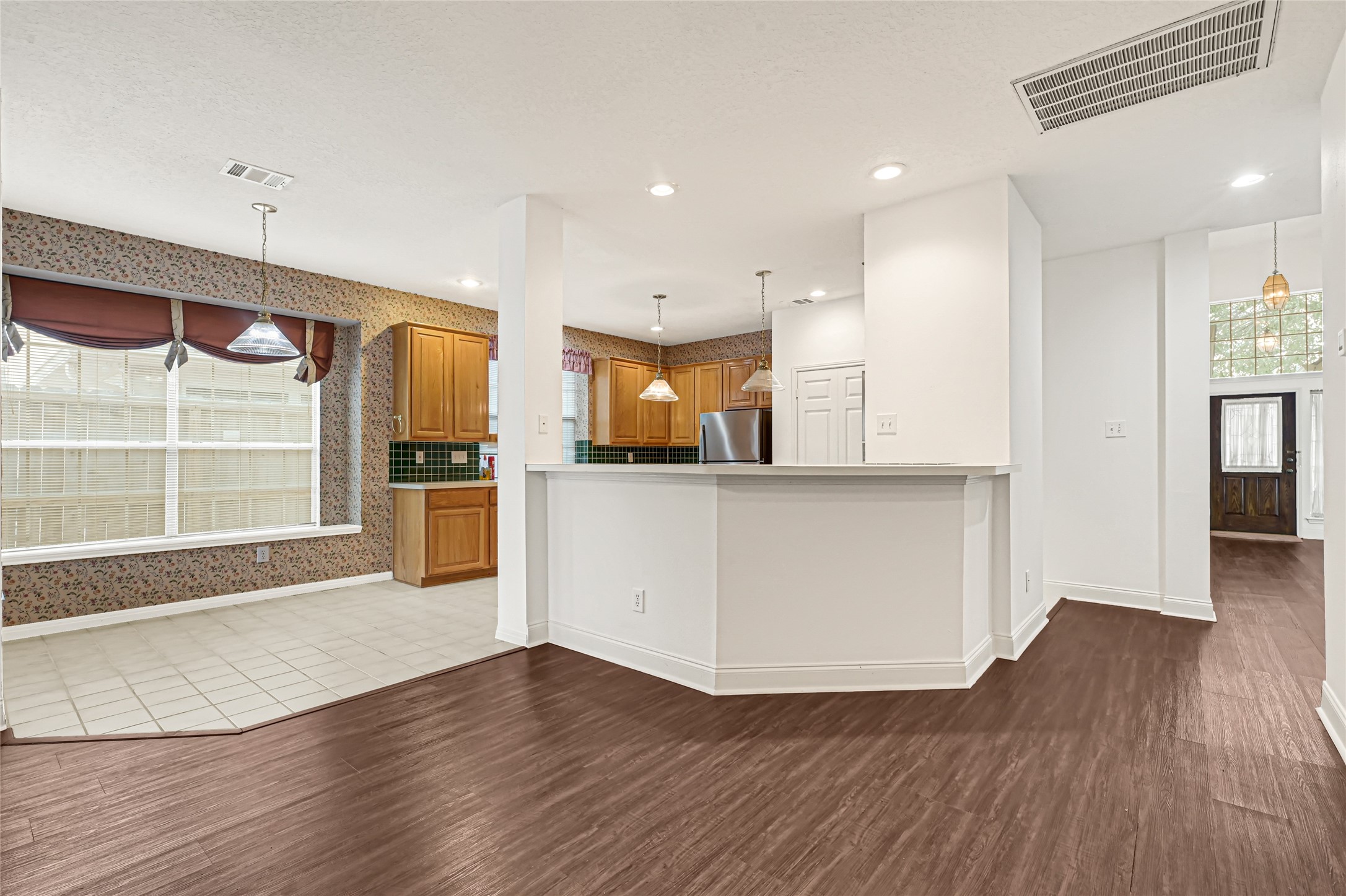 8911 Lawncliff Lane Property Photo 23