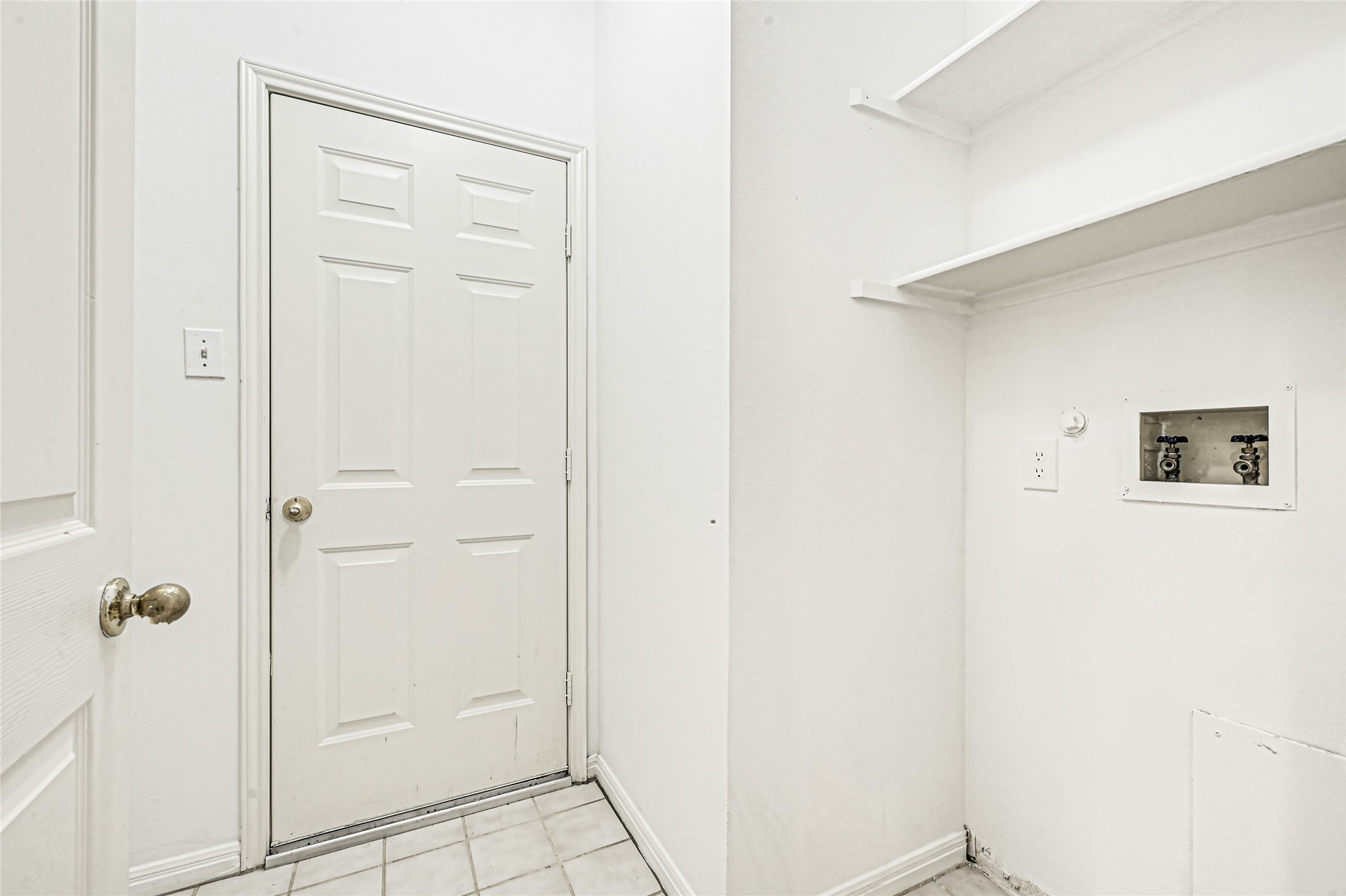 8911 Lawncliff Lane Property Photo 29