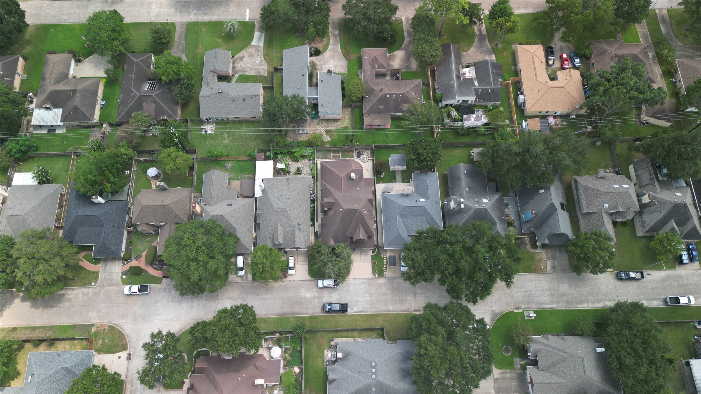 8911 Lawncliff Lane Property Photo 47