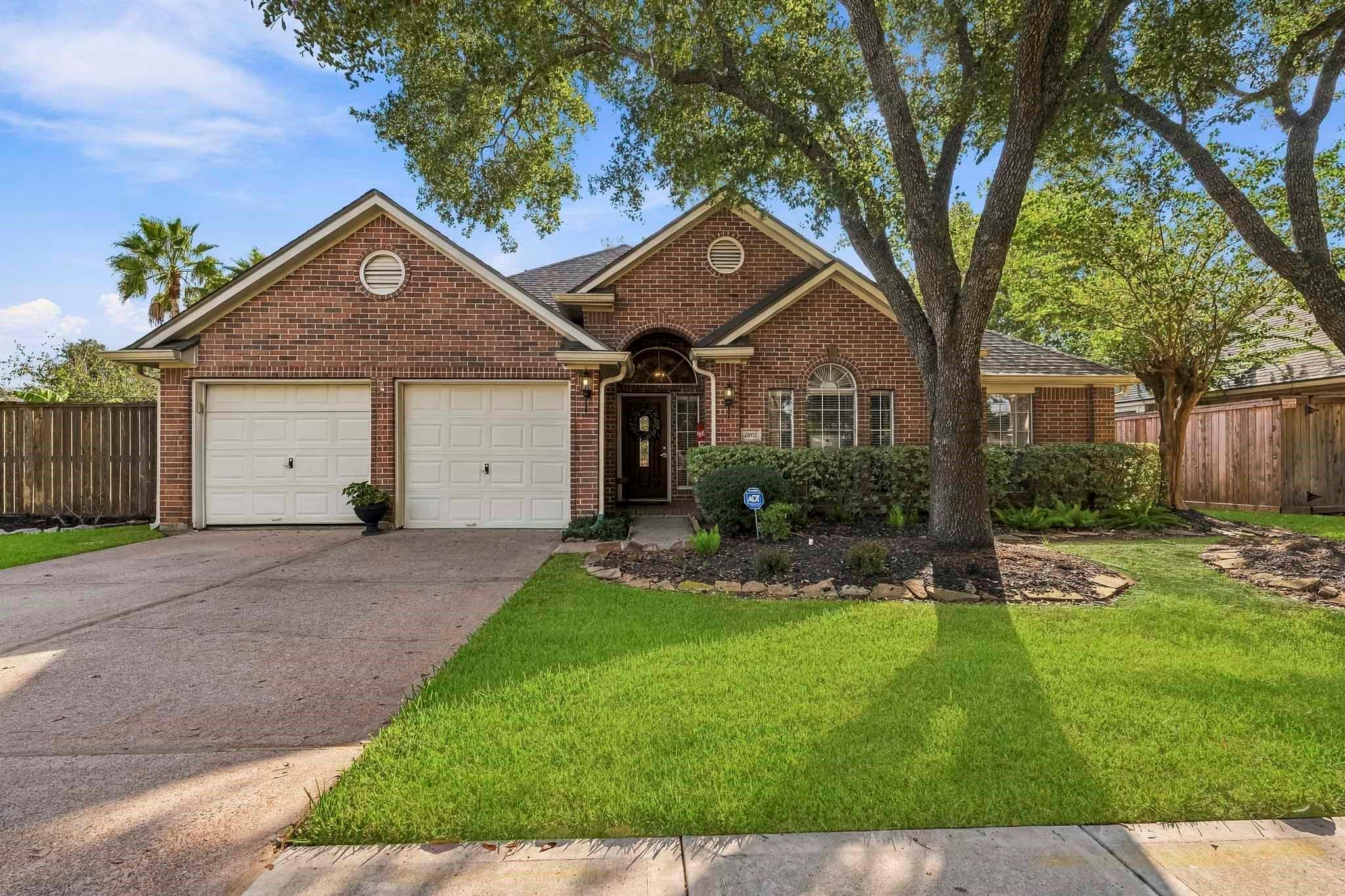 3905 Kimberly Drive, Pearland Tx 77581 Property Photo 2