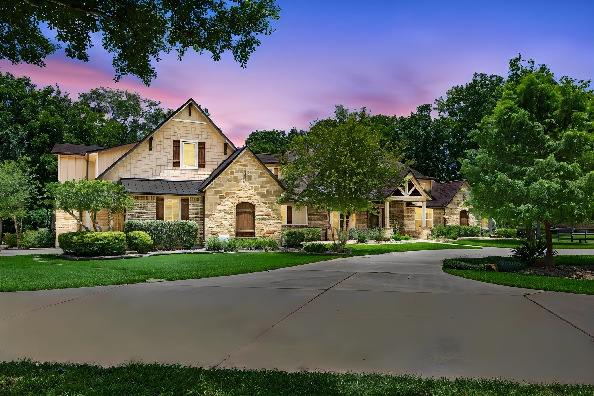 2734 Forest View Property Photo