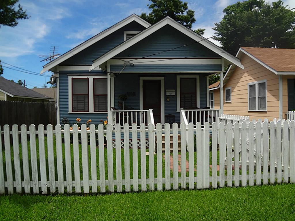 1108 Mathis Property Photo 1