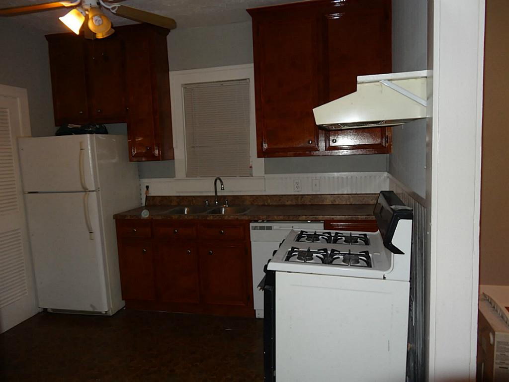1108 Mathis Property Photo 6