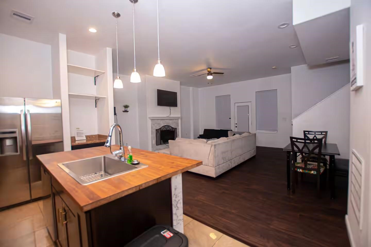 3112 Clay Street Property Photo 6