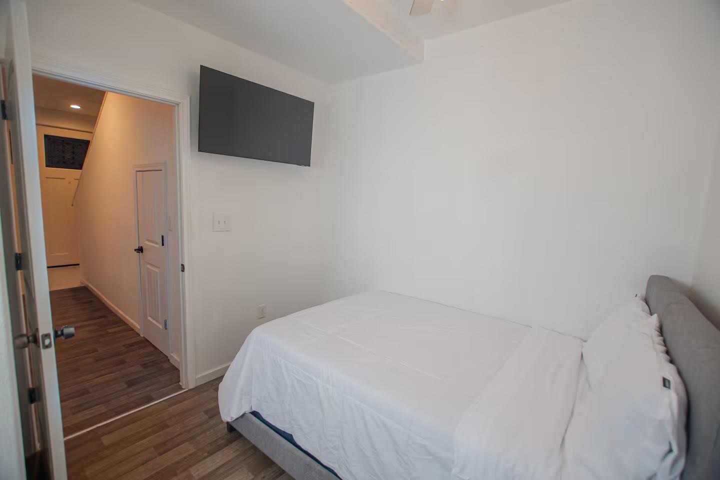 3112 Clay Street Property Photo 12