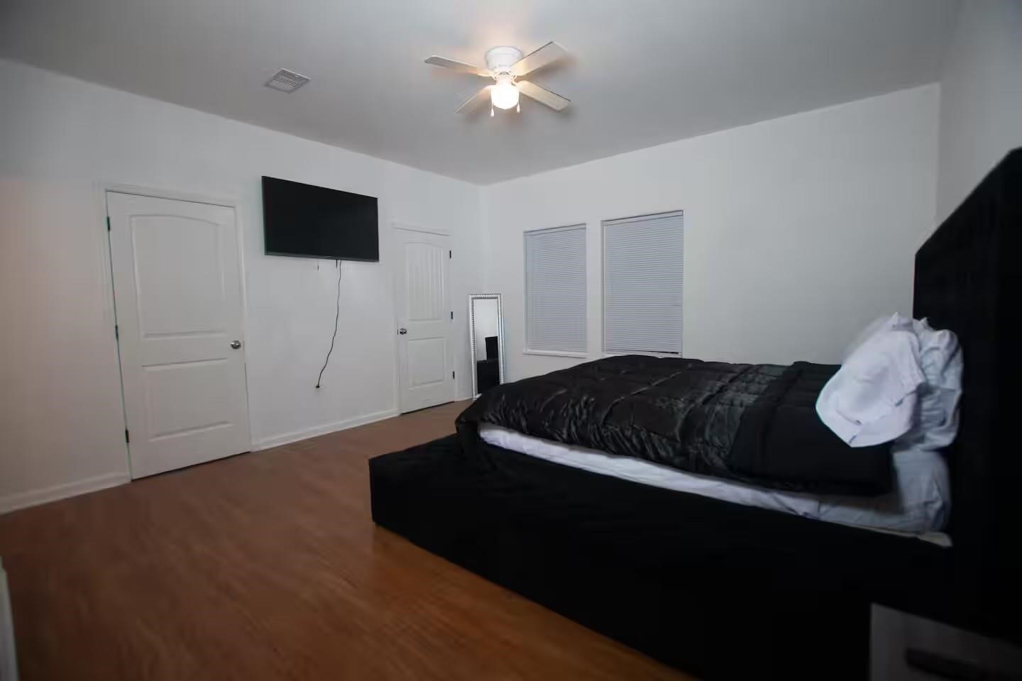 3112 Clay Street Property Photo 20