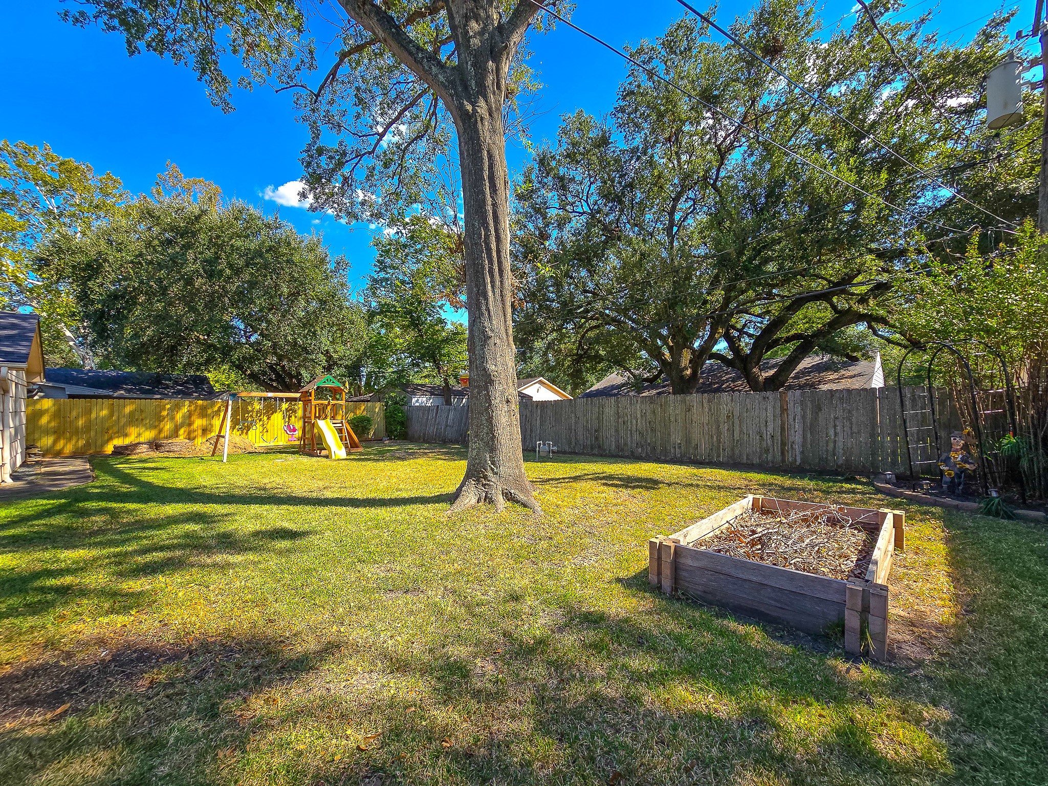9507 Meadowbriar Lane Property Photo 8