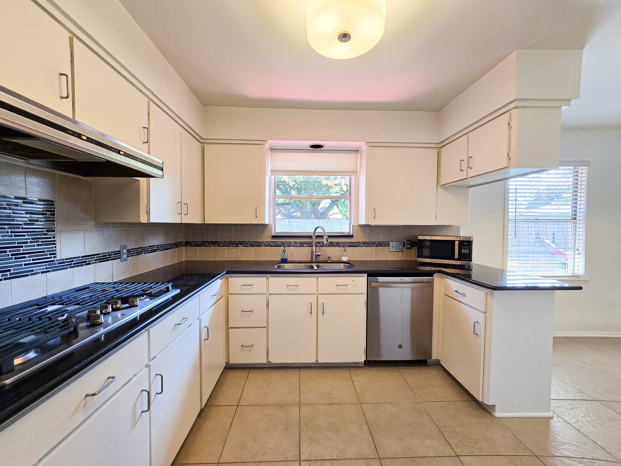 9507 Meadowbriar Lane Property Photo 11