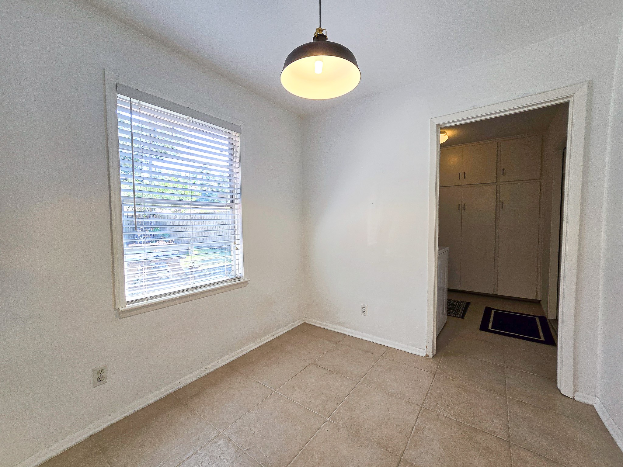 9507 Meadowbriar Lane Property Photo 16
