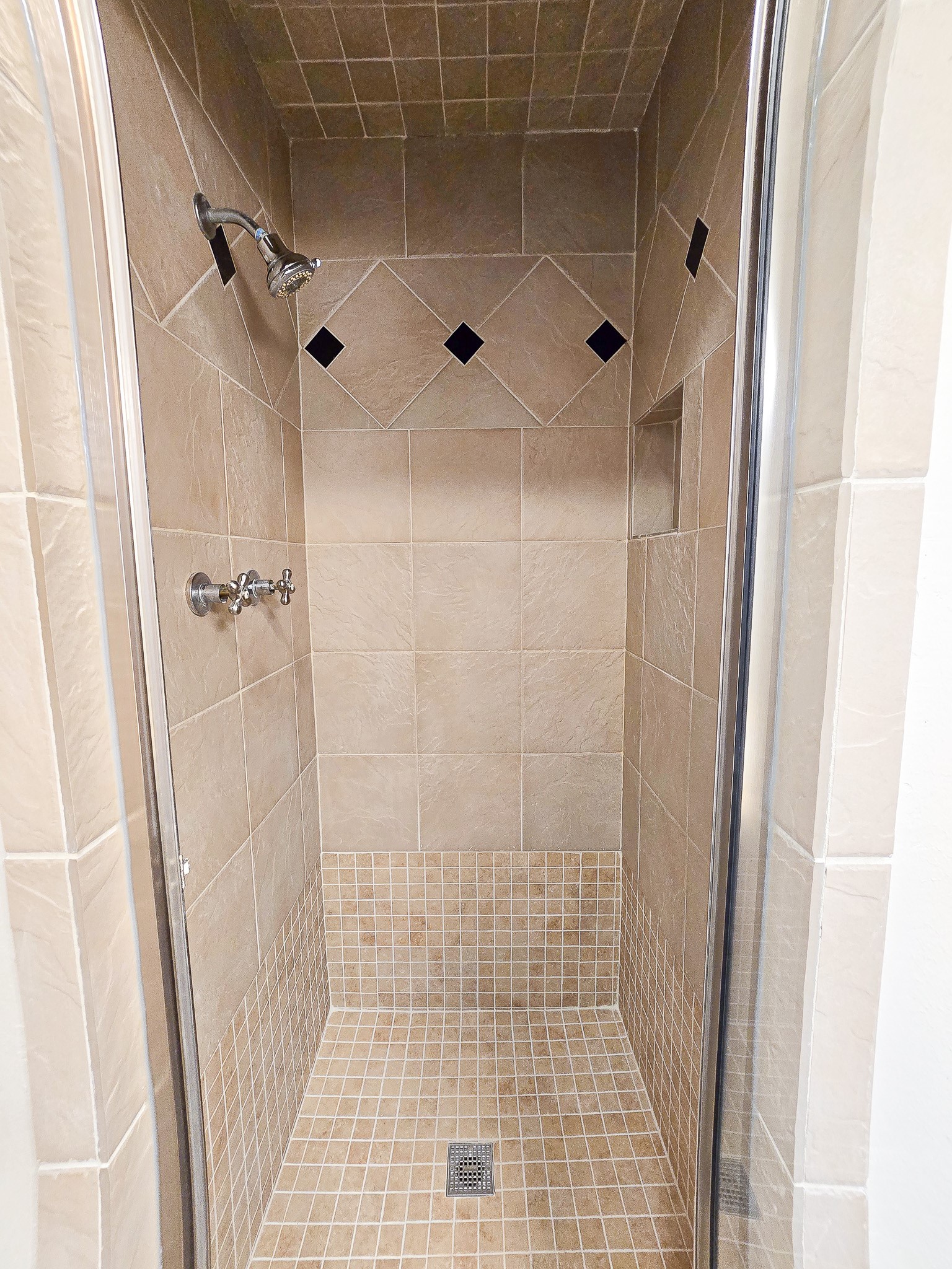 9507 Meadowbriar Lane Property Photo 18