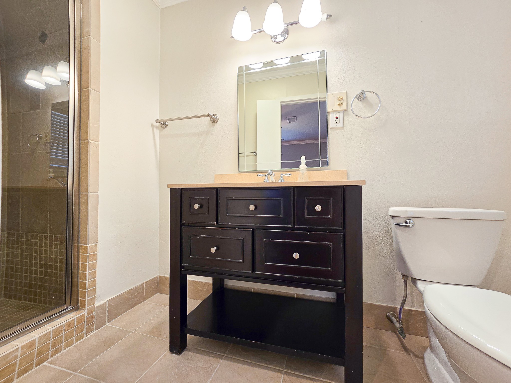 9507 Meadowbriar Lane Property Photo 19