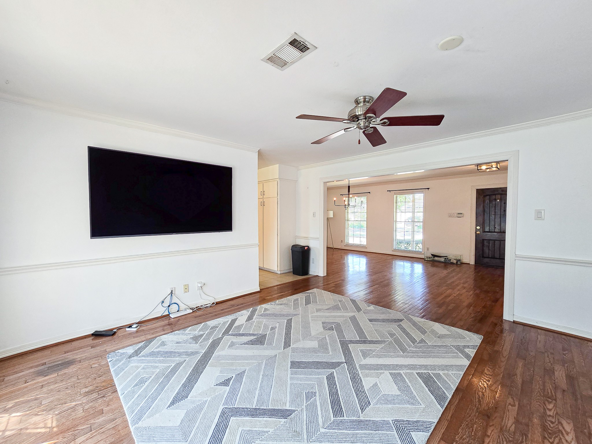 9507 Meadowbriar Lane Property Photo 22