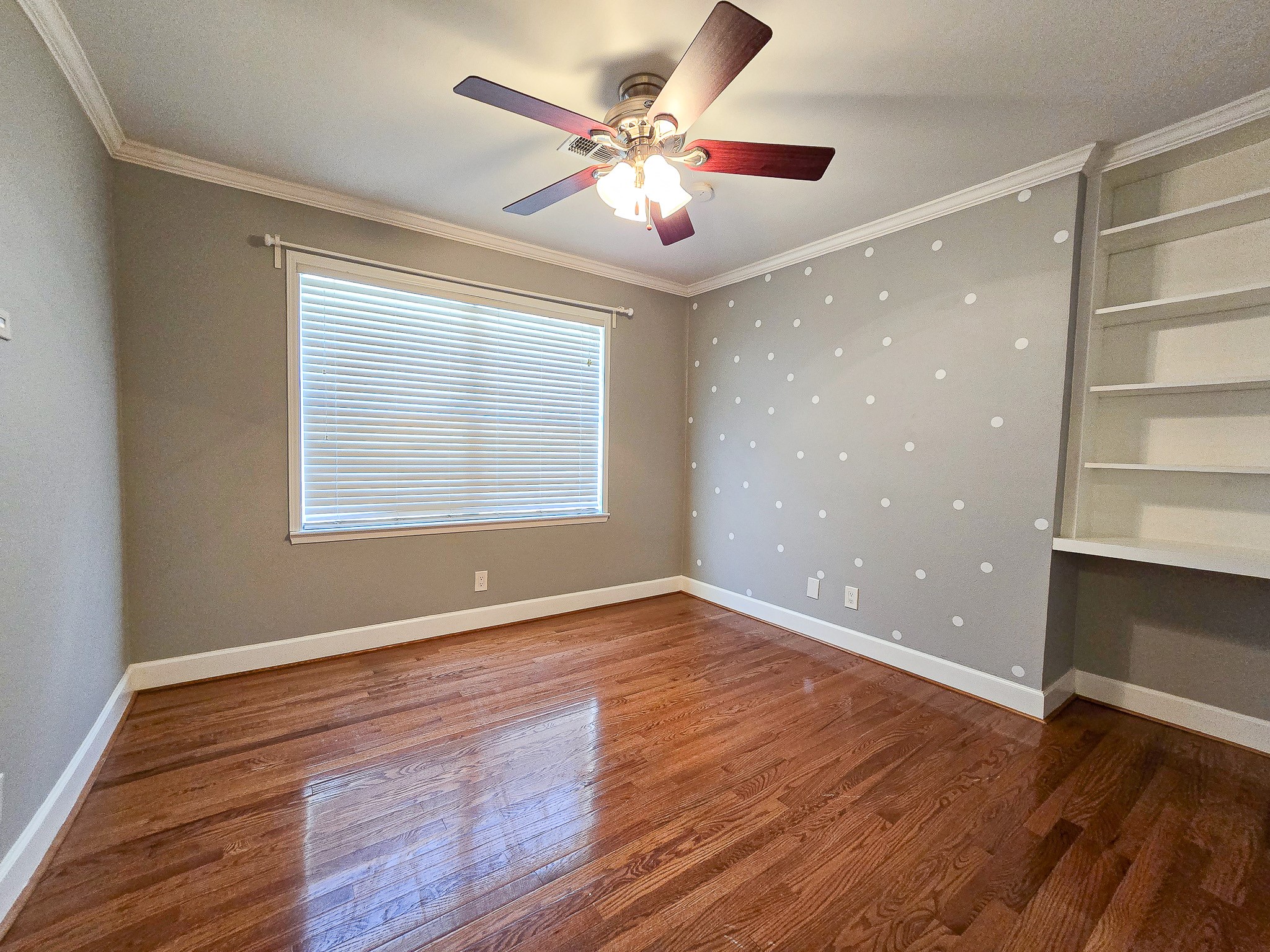 9507 Meadowbriar Lane Property Photo 32