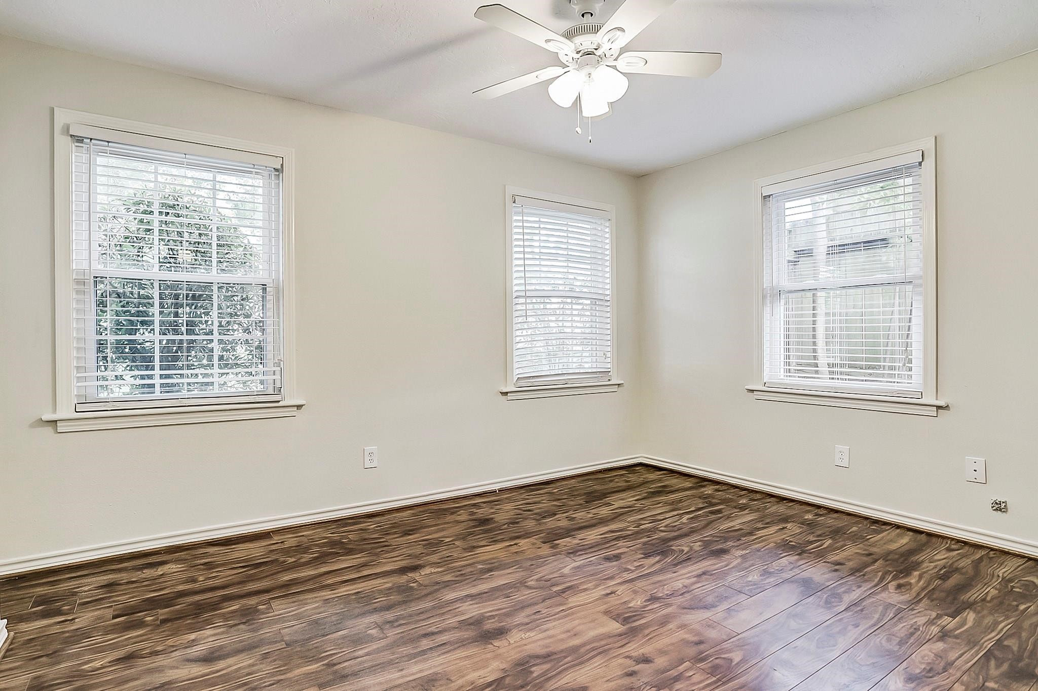9402 Bevlyn Drive Property Photo 9