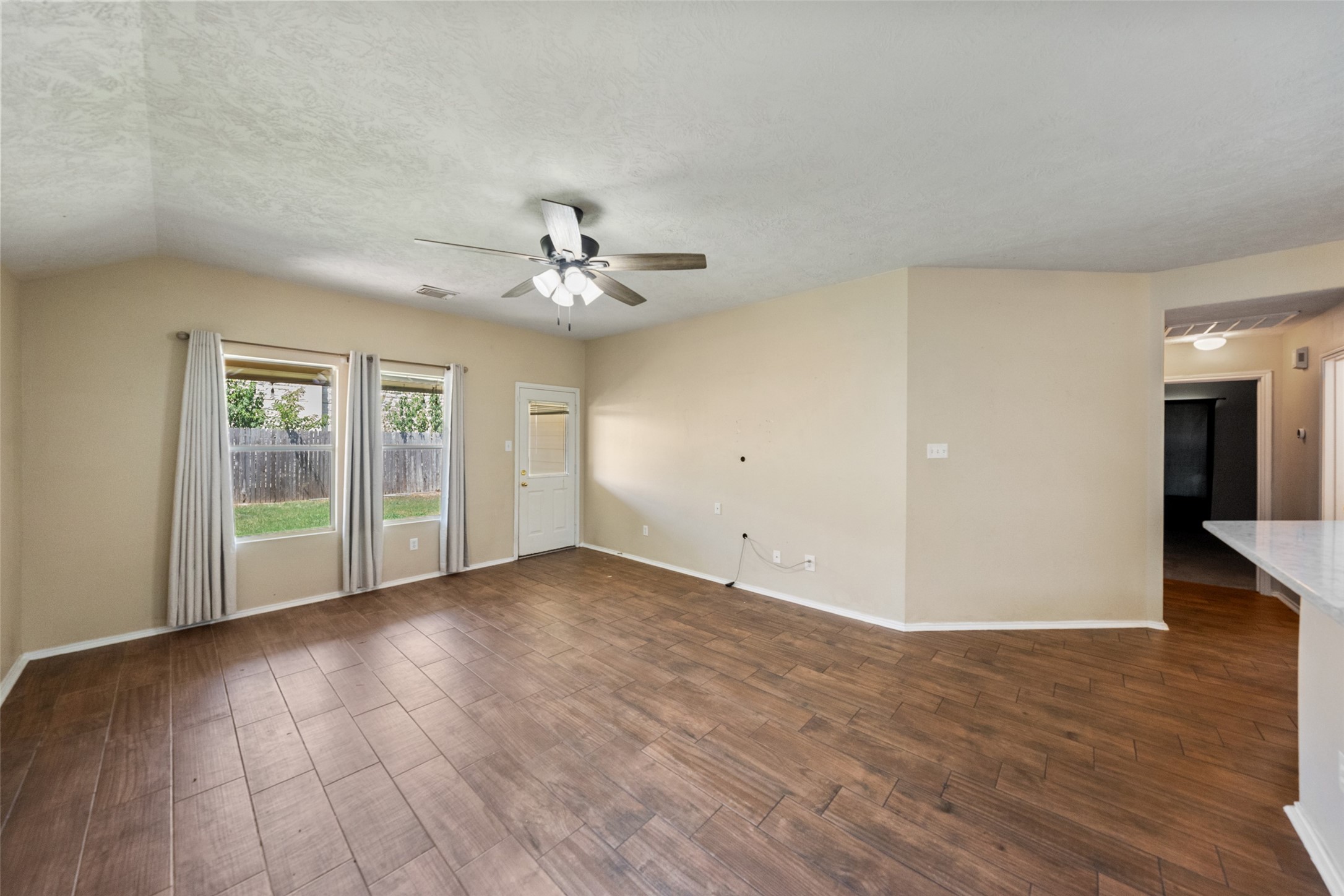 11626 Sardis Lake Drive Property Photo 6