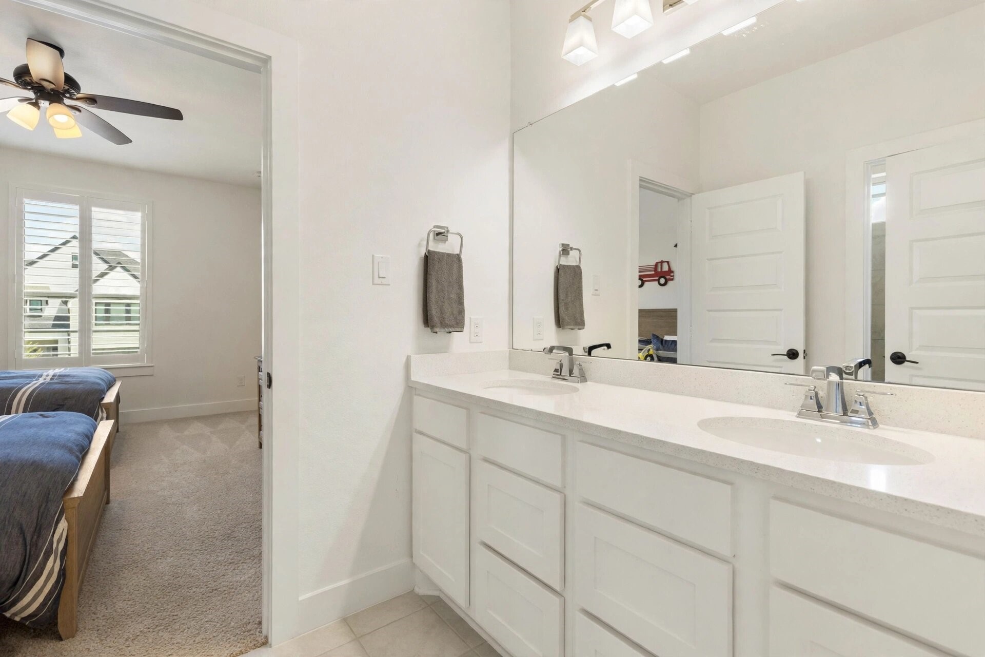 25003 Stela Falls Lane Property Photo 14