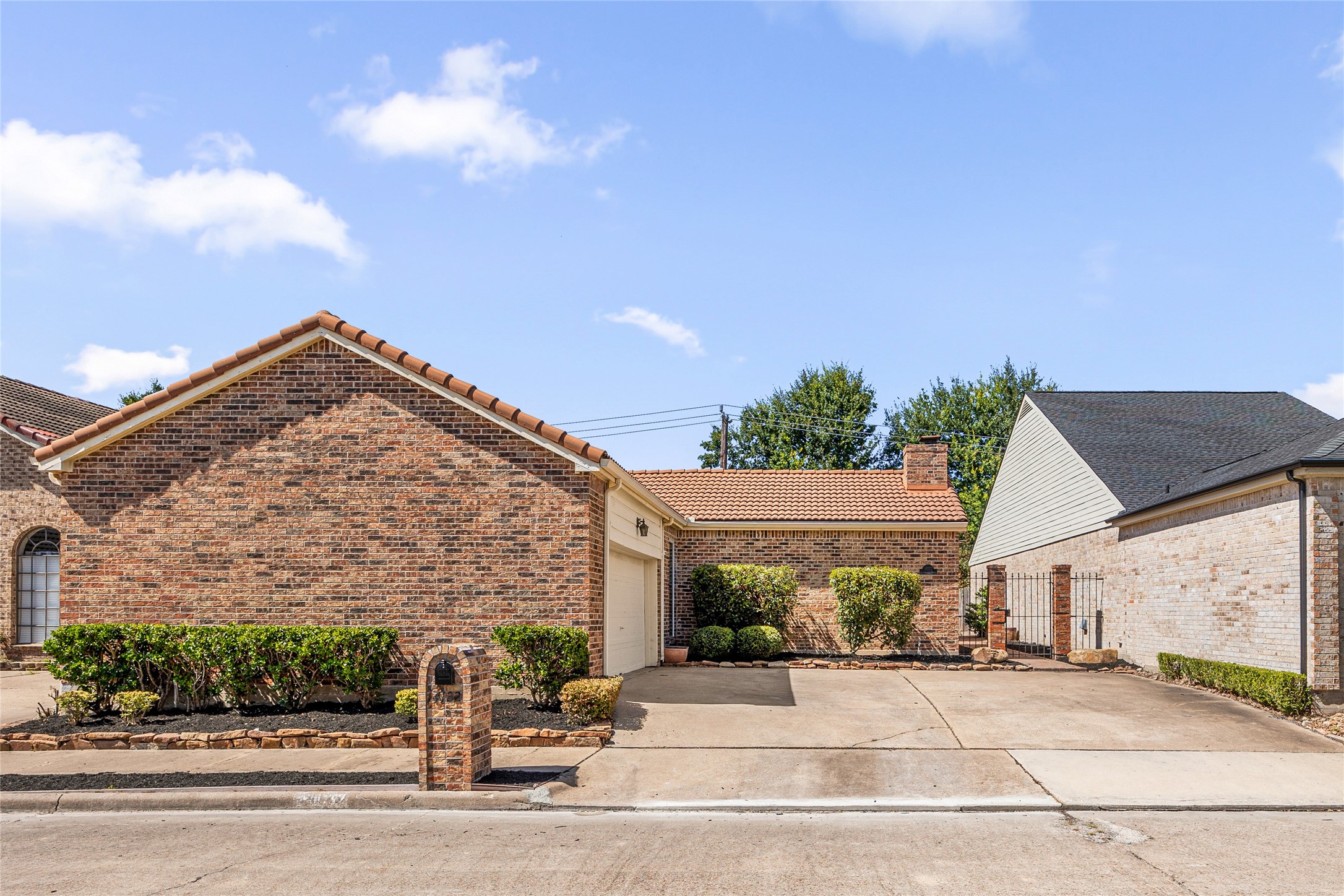 14122 Langbourne Drive Property Photo 3