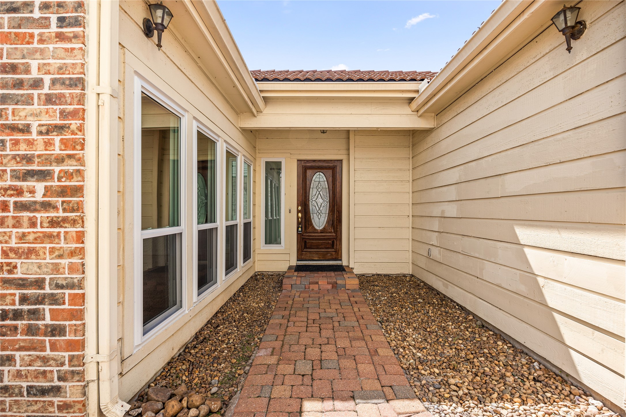 14122 Langbourne Drive Property Photo 4