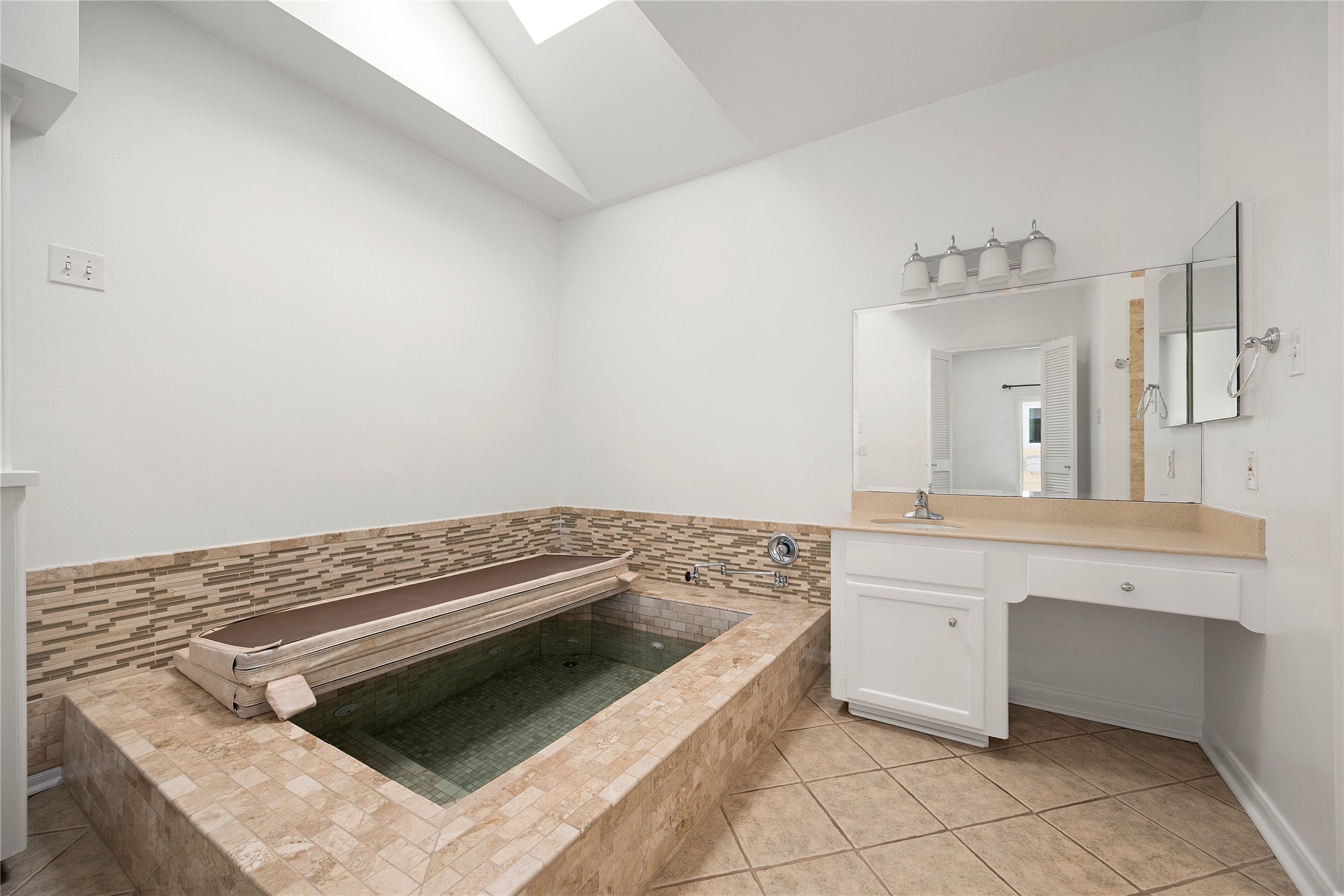 14122 Langbourne Drive Property Photo 23