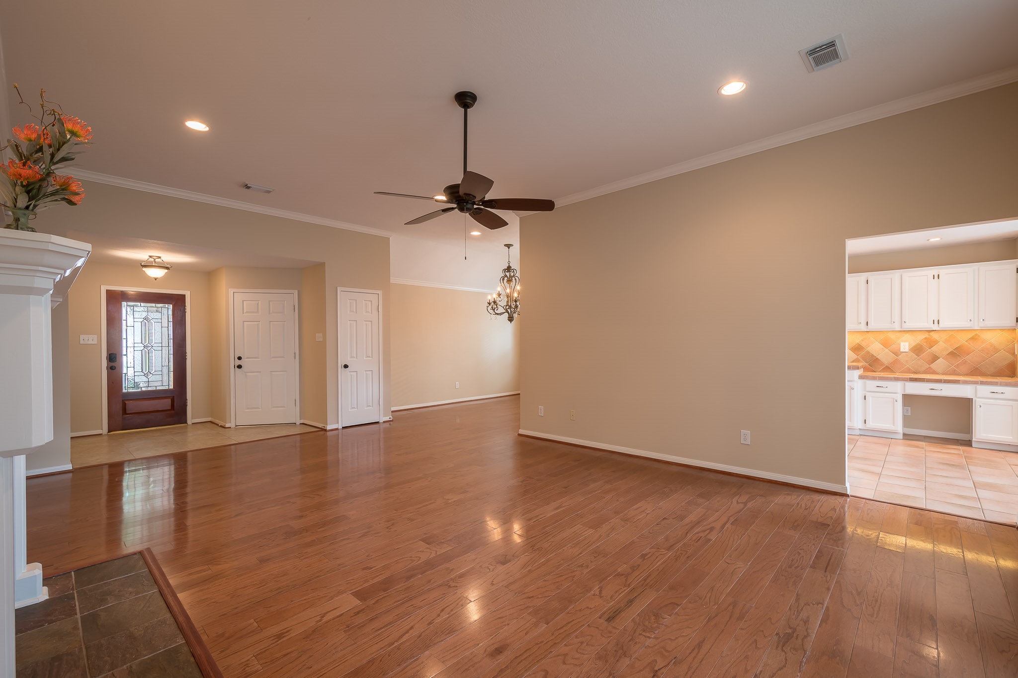 16015 Lausanne Drive Property Photo 7