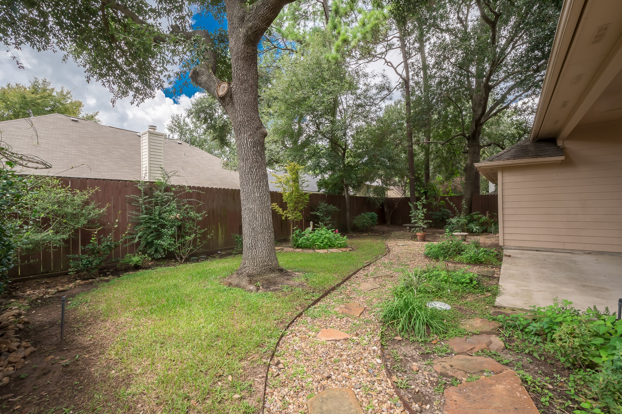 16015 Lausanne Drive Property Photo 25