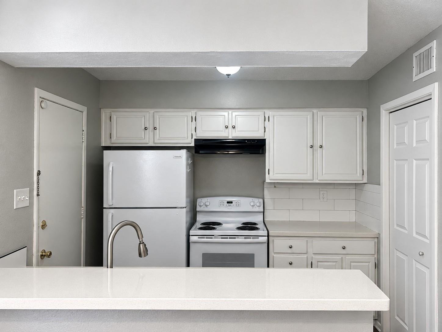 4711 Indian Trail # 4, Baytown Tx 77521 Property Photo 3