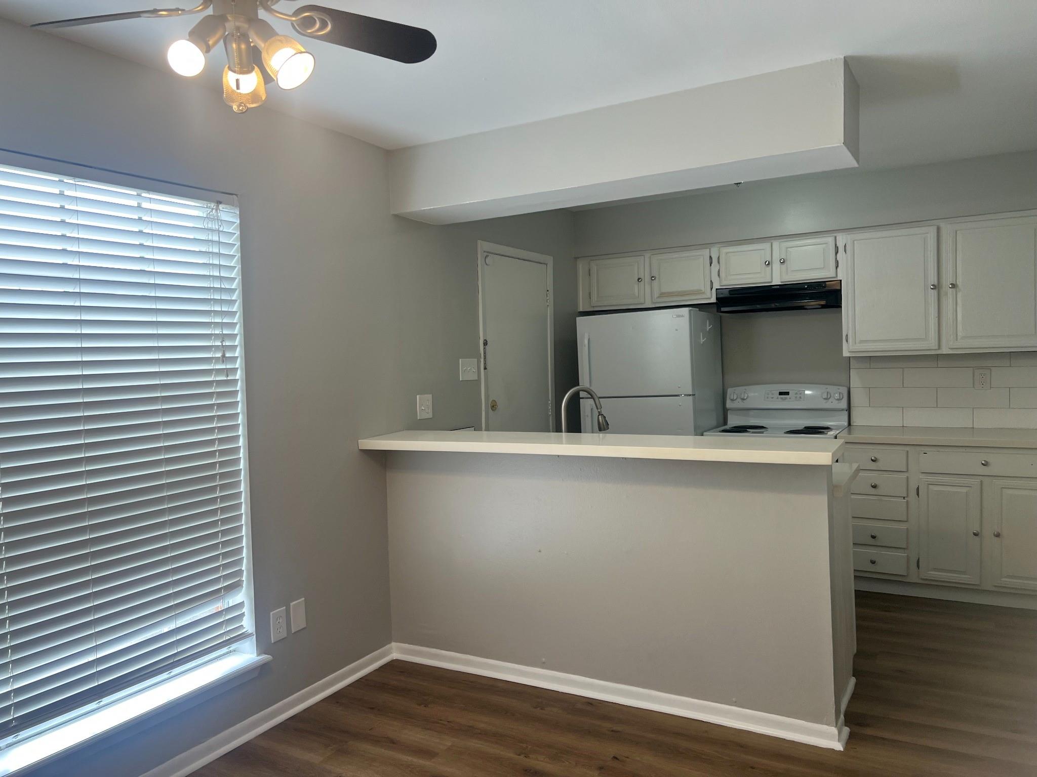 4711 Indian Trail # 4, Baytown Tx 77521 Property Photo 5